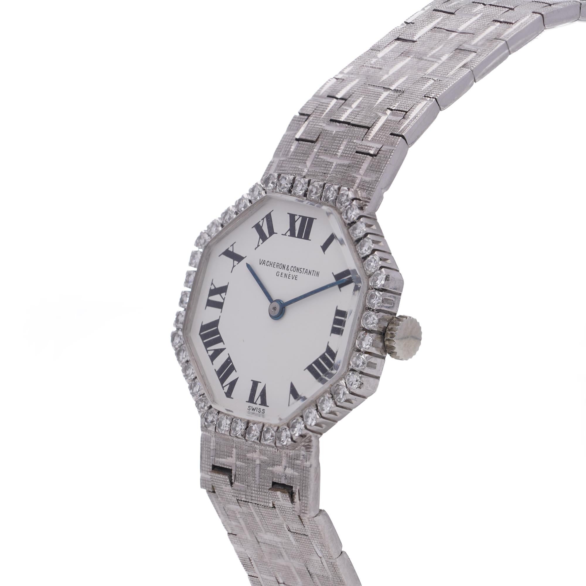 Vacheron & Constantin 18kt Weißgold & Diamant Achteckige Damenarmbanduhr (Brillantschliff) im Angebot