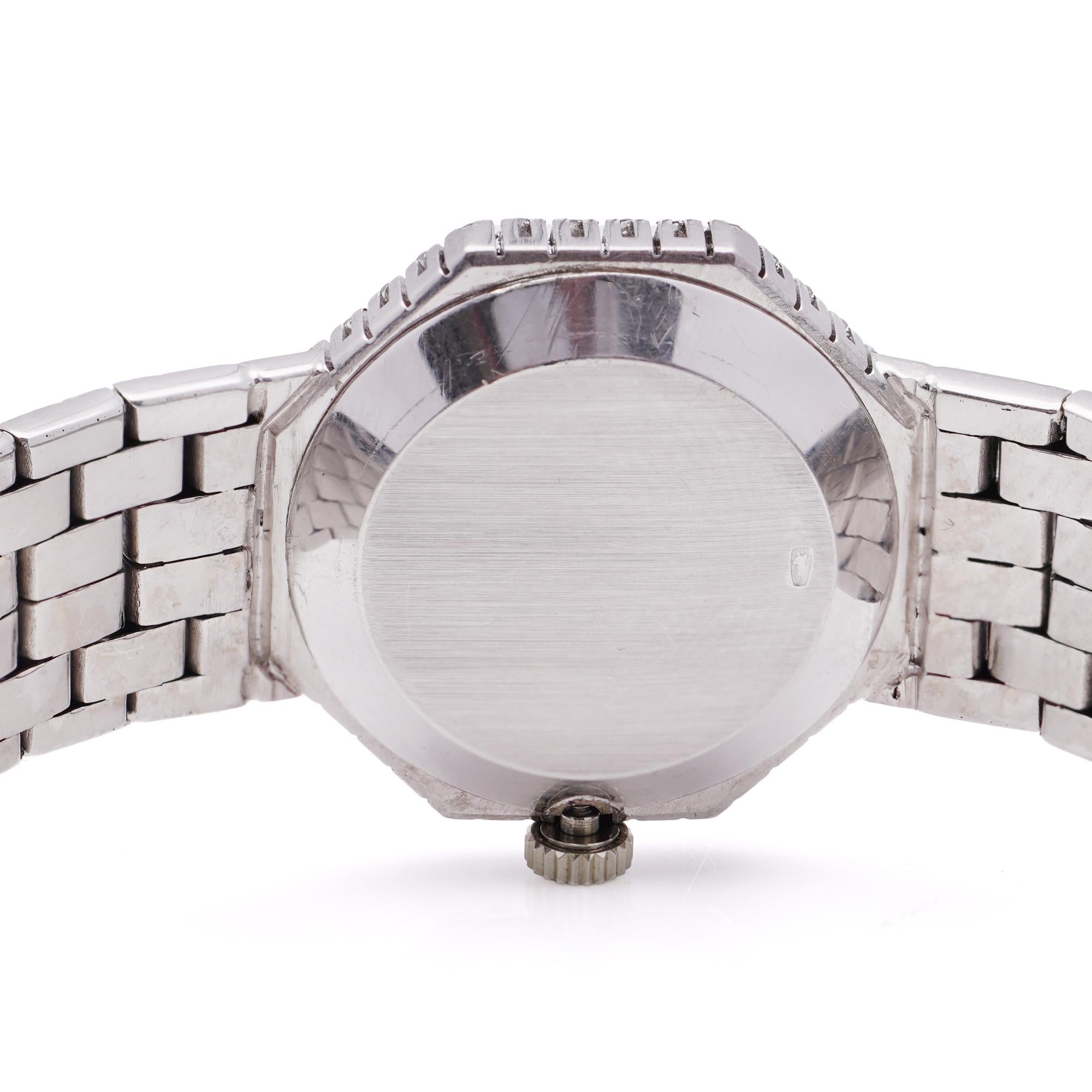 Vacheron & Constantin 18kt Weißgold & Diamant Achteckige Damenarmbanduhr im Angebot 3