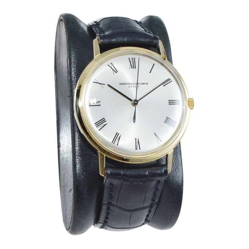 FACTORY / HOUSE: Vacheron & Constantin
STYLE / REFERENCE: Round / Screw Back 
METAL / MATERIAL: 18Kt. Solid Gold 
CIRCA / YEAR: 1940 / 50's
DIMENSIONS / SIZE: Length 40mm x Diameter 34mm
MOVEMENT / CALIBER: Manual Winding / 18 Jewels /