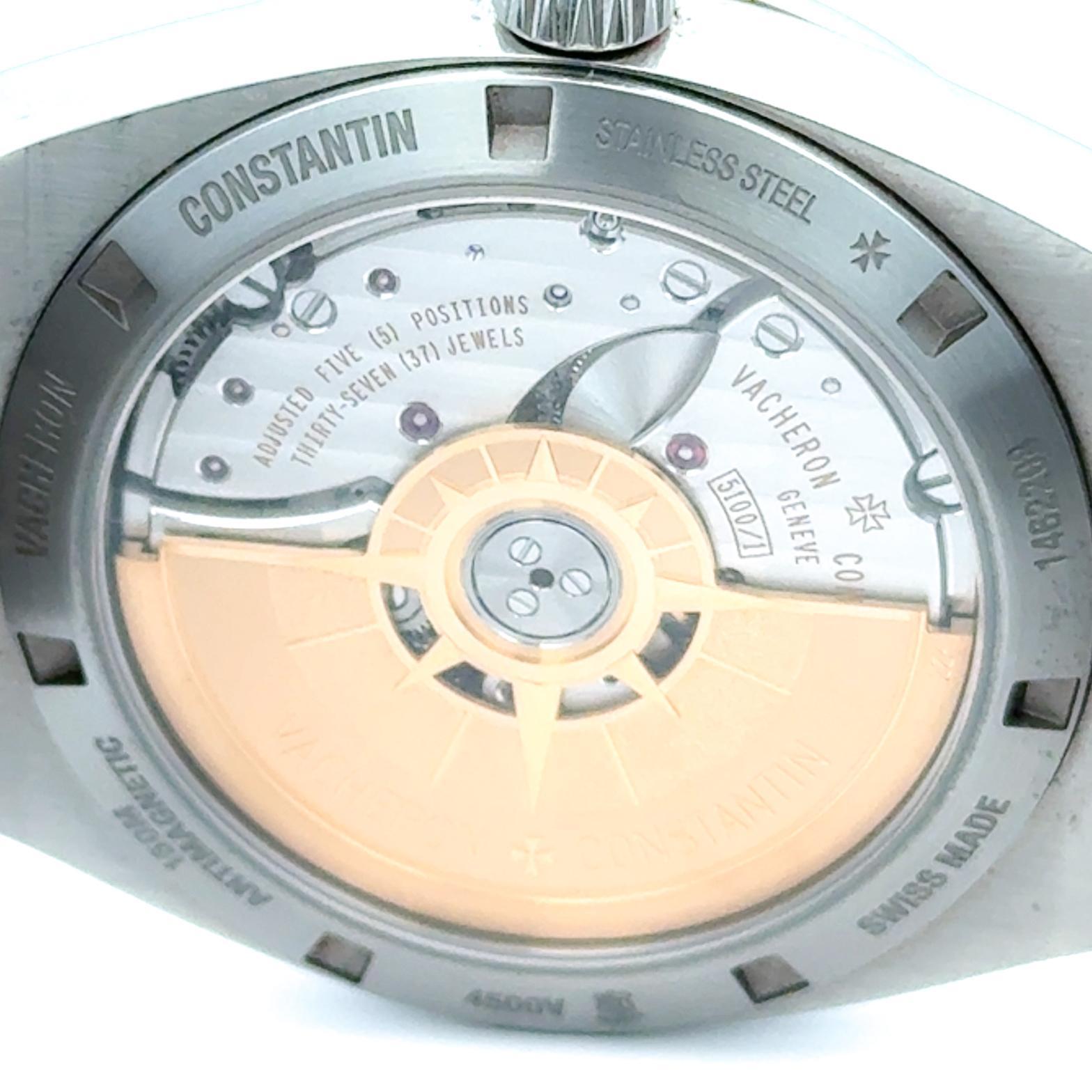 Vacheron Constantin 2020 Overseas 4500V Stainless Wrist Watch w/ Box and Papers For Sale 3