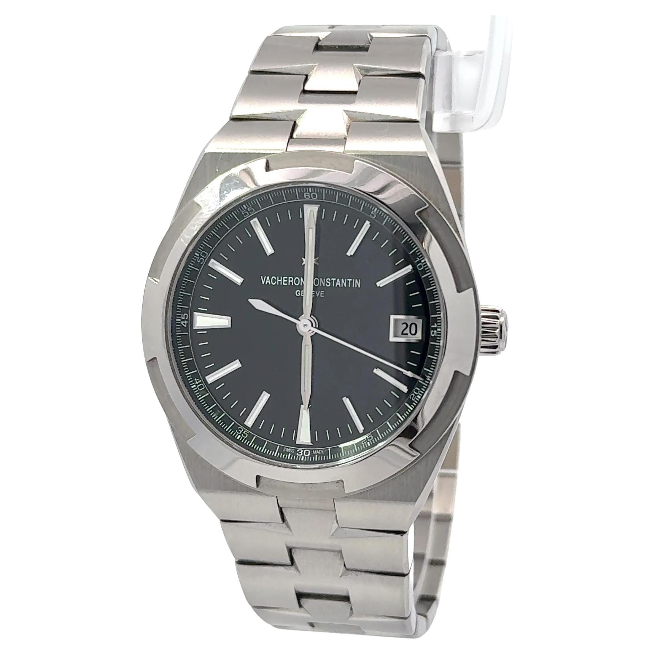 Vacheron Constantin 2020 Overseas 4500V Stainless Wrist Watch w/ Box and Papers For Sale