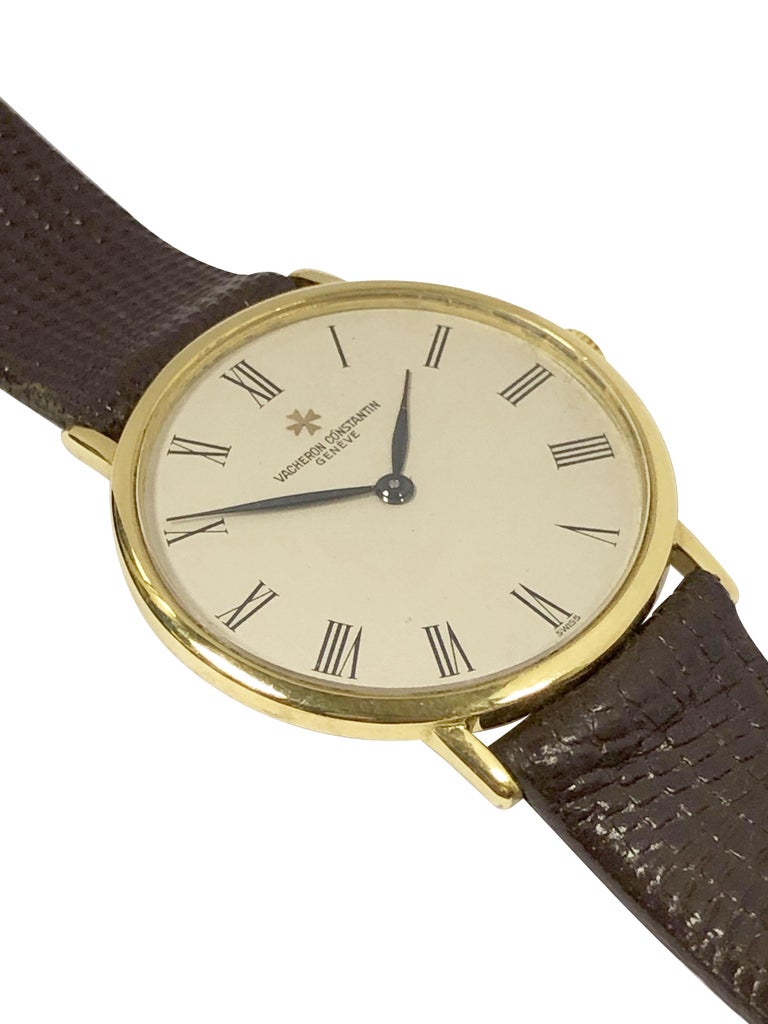 Vacheron Constantin 39019 Classic Montre-bracelet mécanique en or jaune En  vente sur 1stDibs