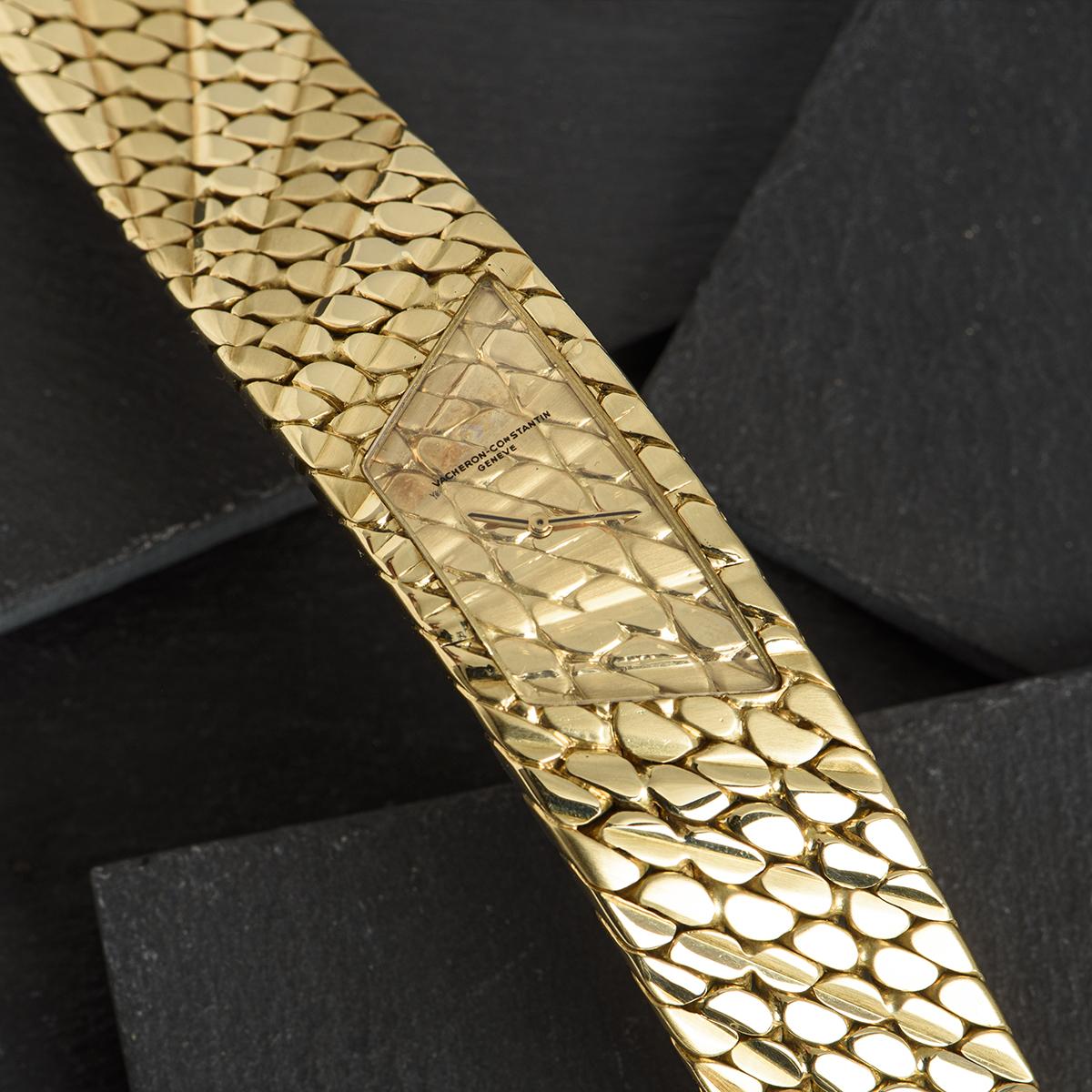 Vacheron Constantin Asymmetric Aton Vintage 18 Karat Yellow Gold Champagne Dial 2