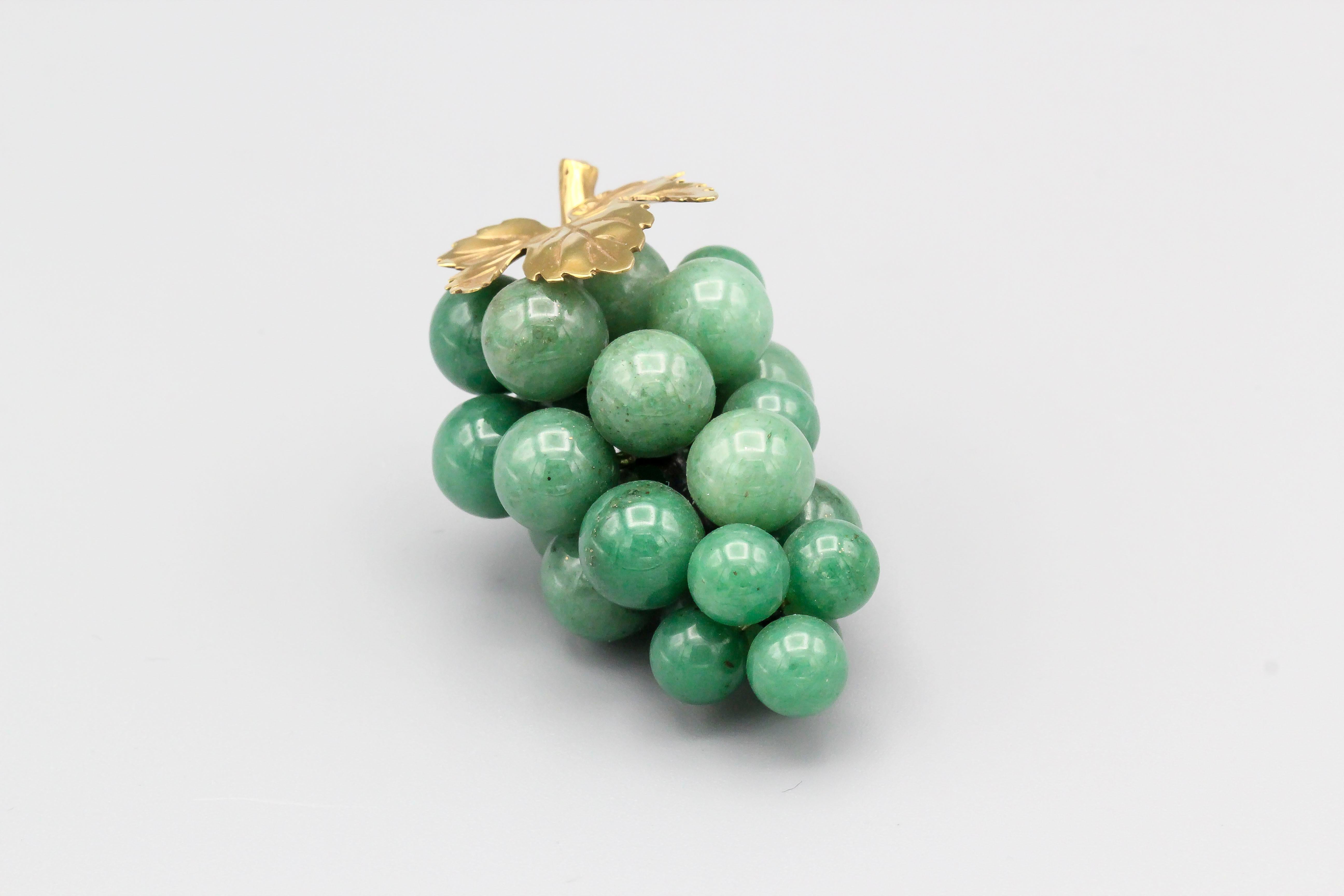 Vacheron Constantin Aventurine 18 Karat Yellow Gold Grapes Paperweight In Good Condition In New York, NY