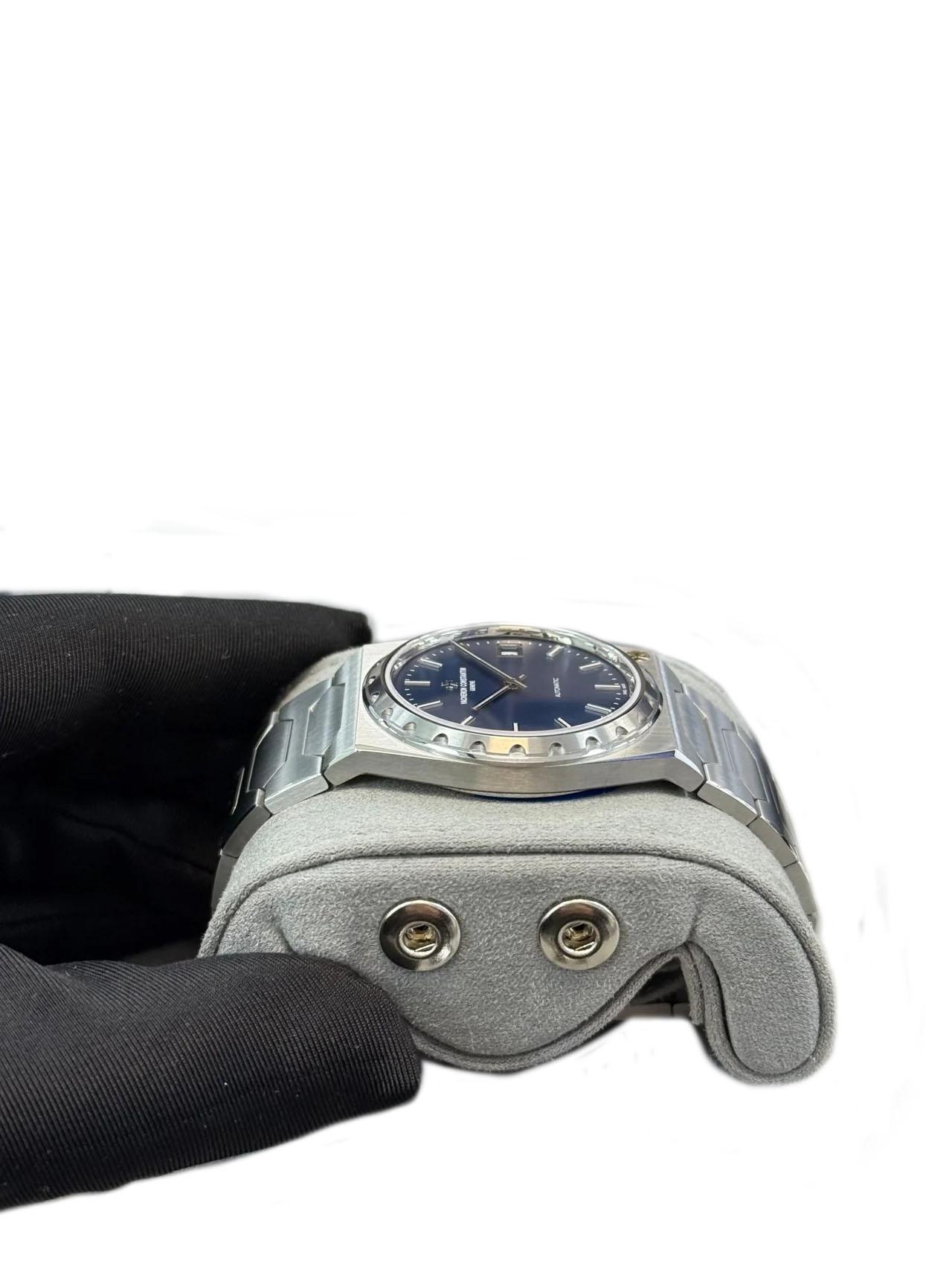 Vacheron Constantin Cadran Bleu Acier Historiques 222 Référence # 4200H/222A-B934 en vente 4