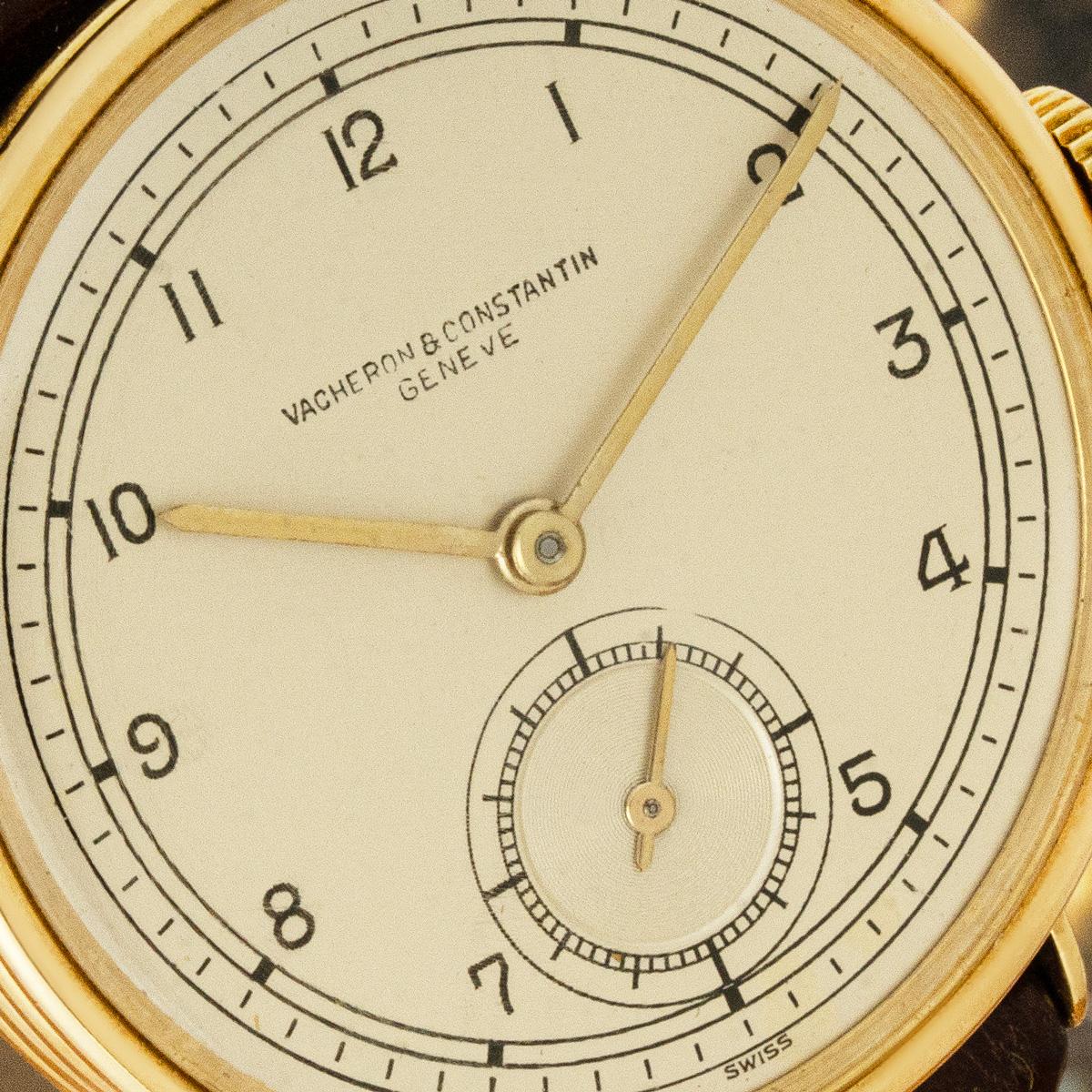 Vacheron Constantin Dress Watch Vintage Yellow Gold 4071 In Excellent Condition For Sale In London, GB