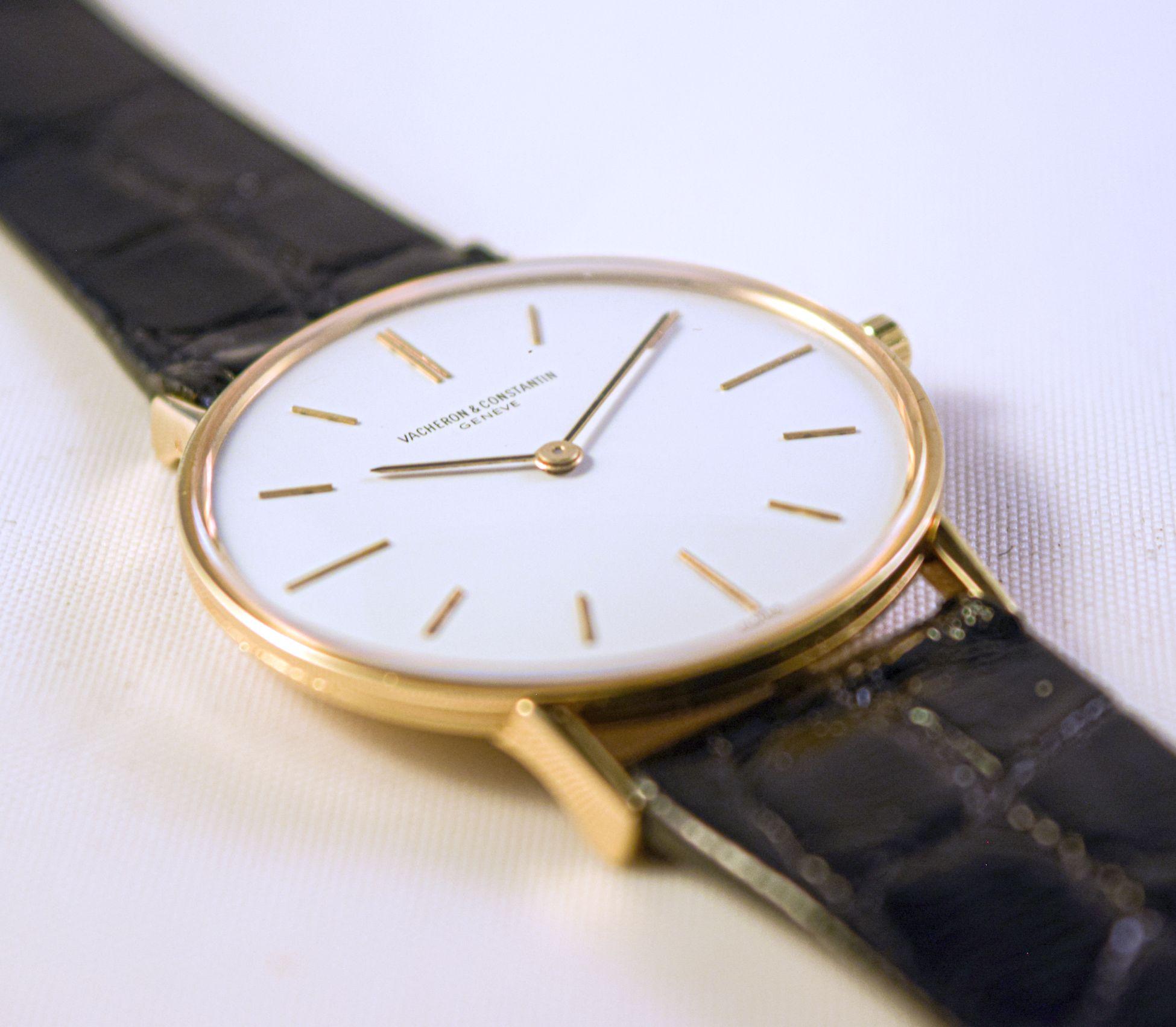 Vacheron Constantin extra schlank, super elegant mit einem Gehäuse aus 18-karätigem Gelbgold 1