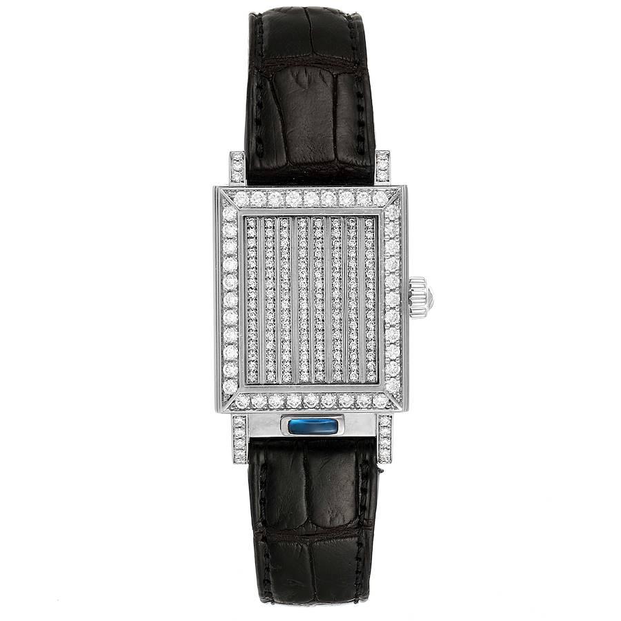 Vacheron Constantin Jalousie Shutter Weißgold Diamant Damenuhr 91002. Uhrwerk mit Handaufzug. Rechteckiges Gehäuse aus 18 Karat Weißgold, 29,5 x 22,8 mm. Gerade diamantbesetzte Stollen. diamantbesetzte Fensterläden. Mit einem Saphir-Cabochon