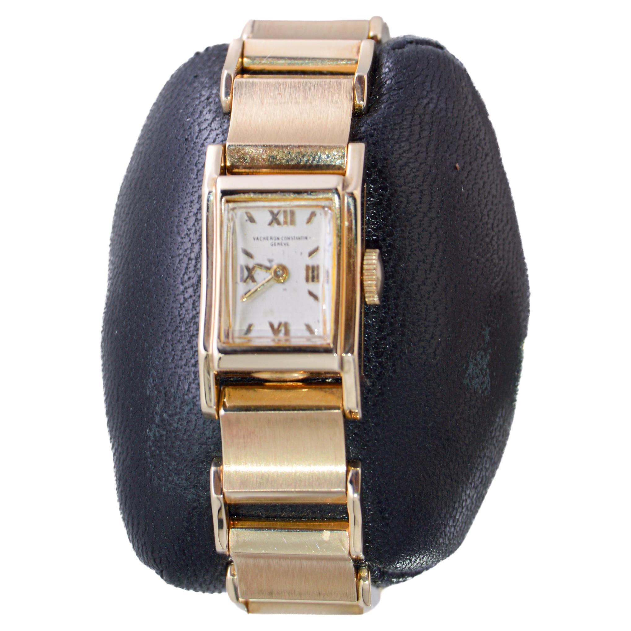 Vacheron & Constantin Ladies 14 Karat Gold Art Deco Bracelet Watch circa 1940s In Excellent Condition In Long Beach, CA