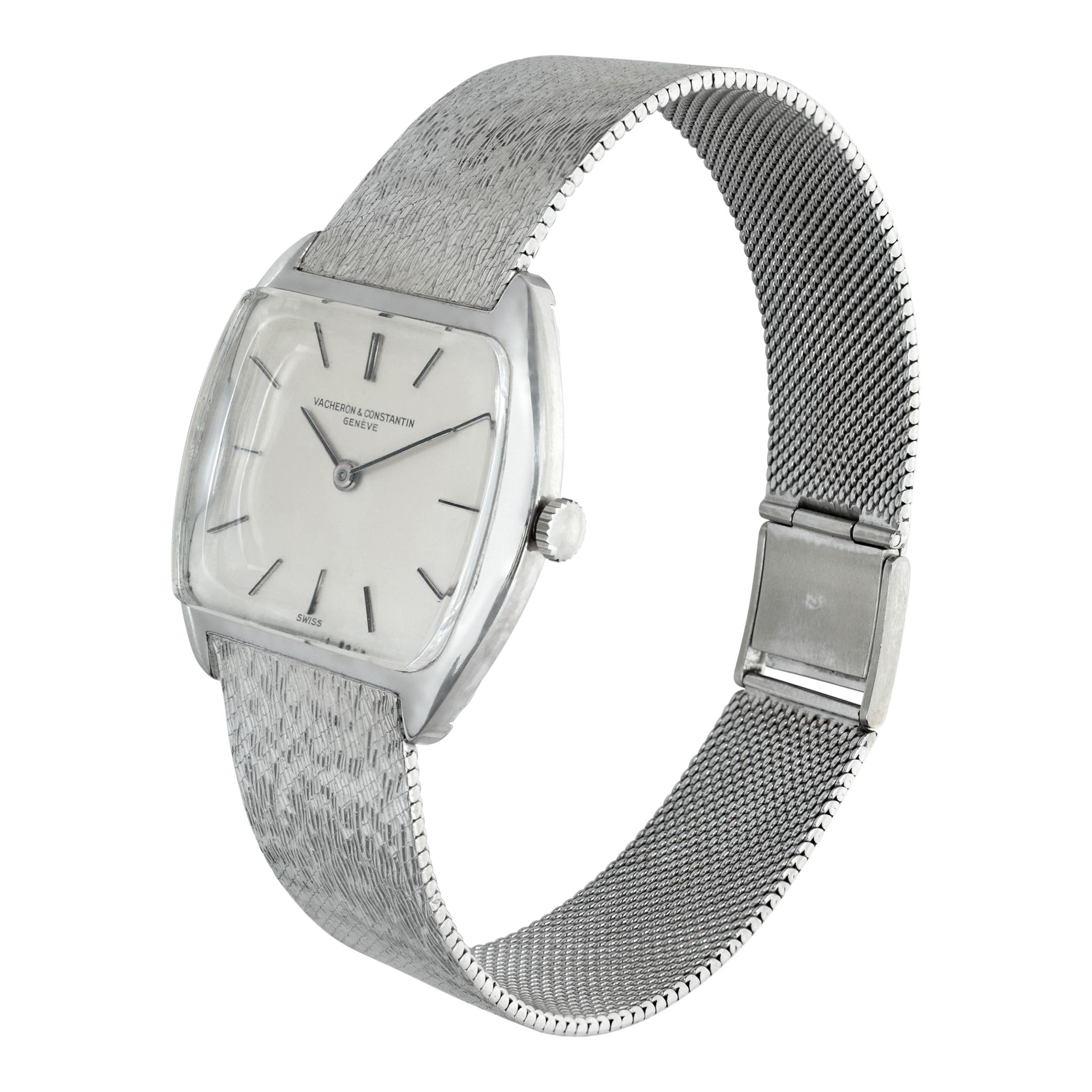 Vacheron Constantin Meister in oro bianco 18 carati con bracciale a maglie. Movimento manuale a 18 Jewell a 5 posizioni regolate. Cassa da 30 mm. Si adatta a un polso di 7,75 pollici. Rif. 7253. Orologio Vacheron Constantin di pregio.

 L'orologio