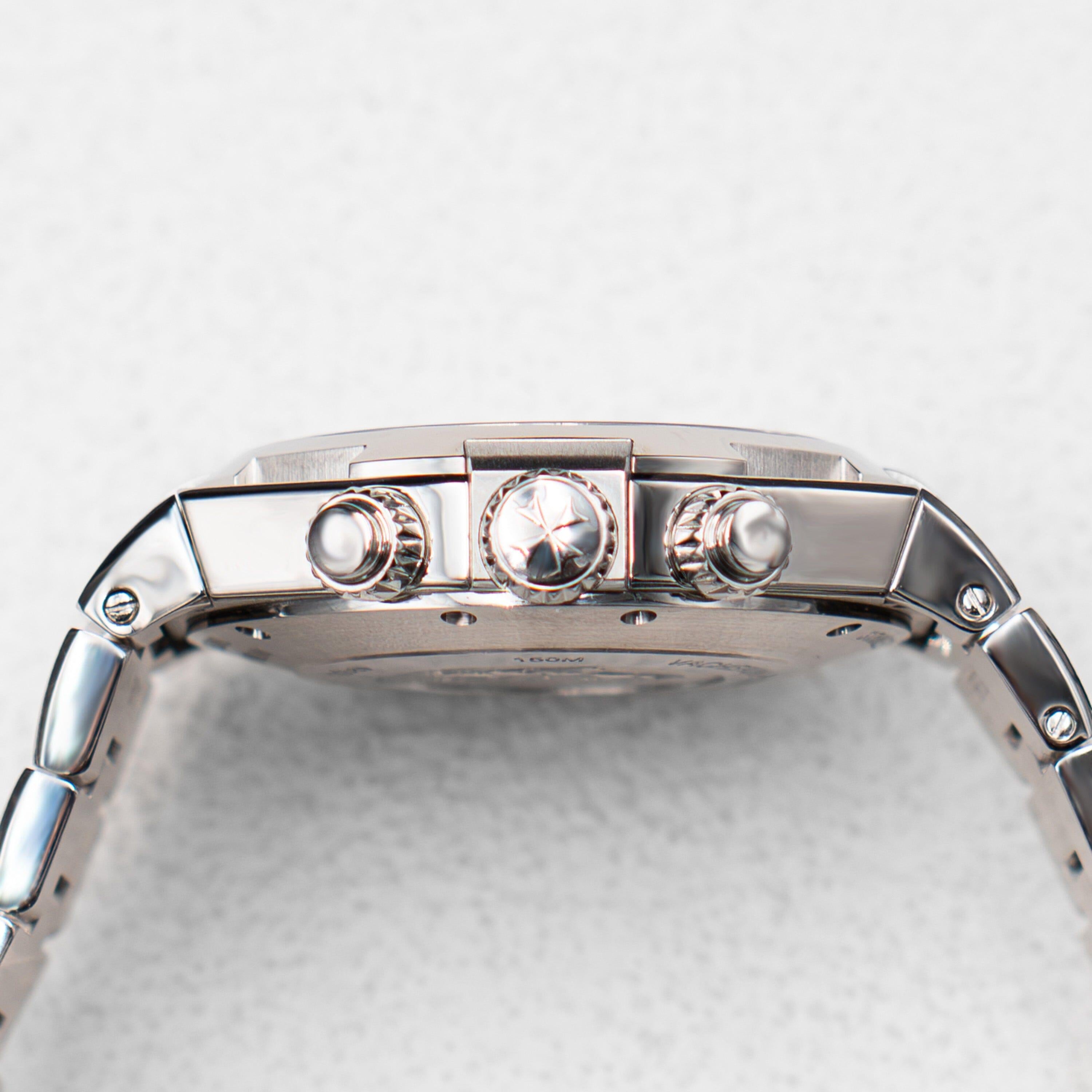 Vacheron Constantin Overseas 49150 Blaues Zifferblatt Herrenuhr Box Papiere im Zustand „Hervorragend“ im Angebot in Great Neck, NY