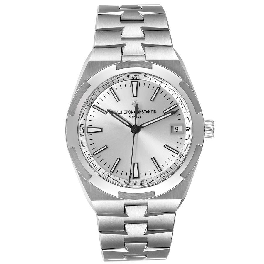 Vacheron Constantin Overseas Silver Dial Steel Mens Watch 4500V Unworn. Automatic self-winding movement. Brushed stainless steel case 41 mm in diameter. Screwd down crown. Logo on a crown. Transparent exhibition sapphire crystal case back. Polished