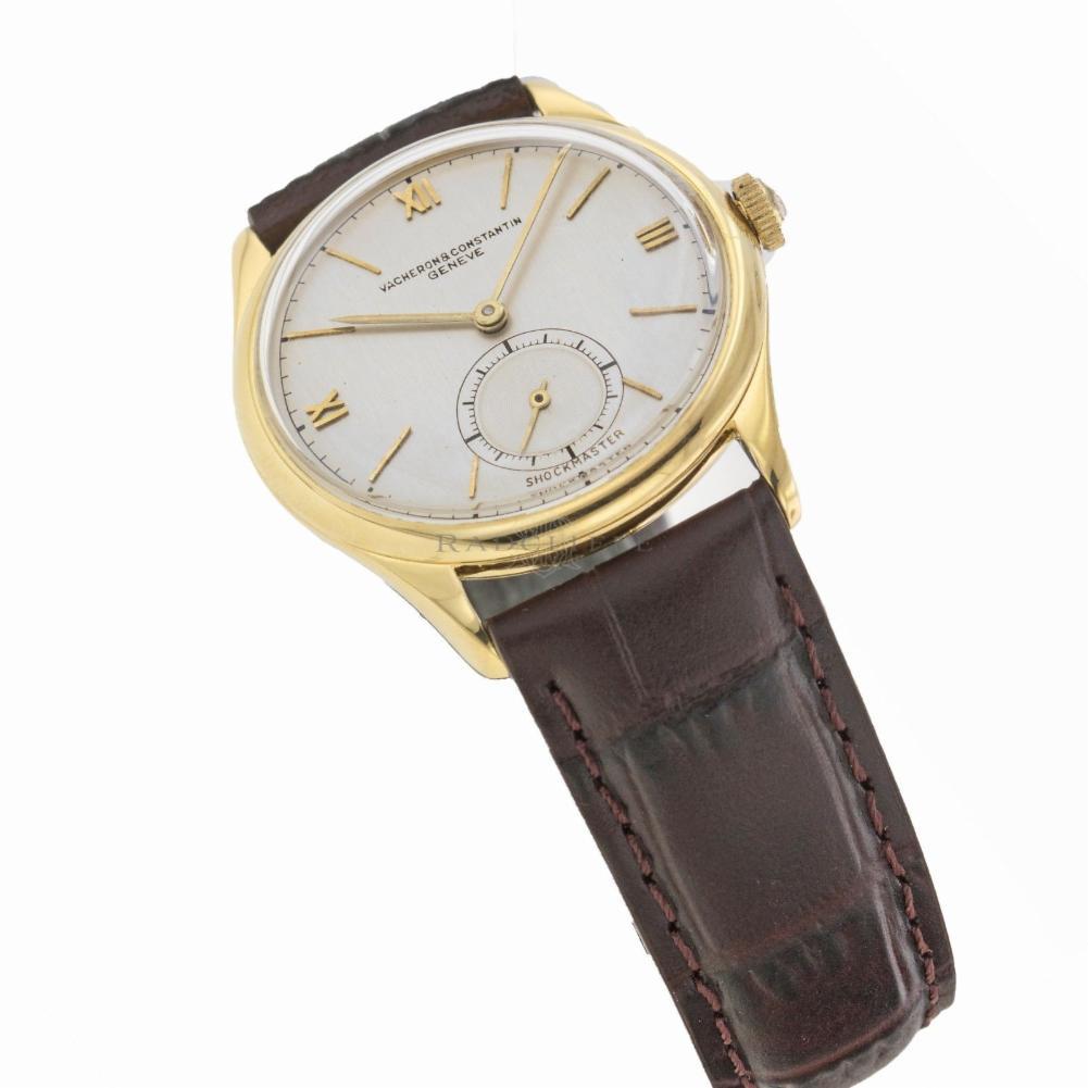 Vacheron Constantin P453 18 Karat Yellow Gold Vintage Manual Wind Swiss Watch In Excellent Condition For Sale In Miami, FL