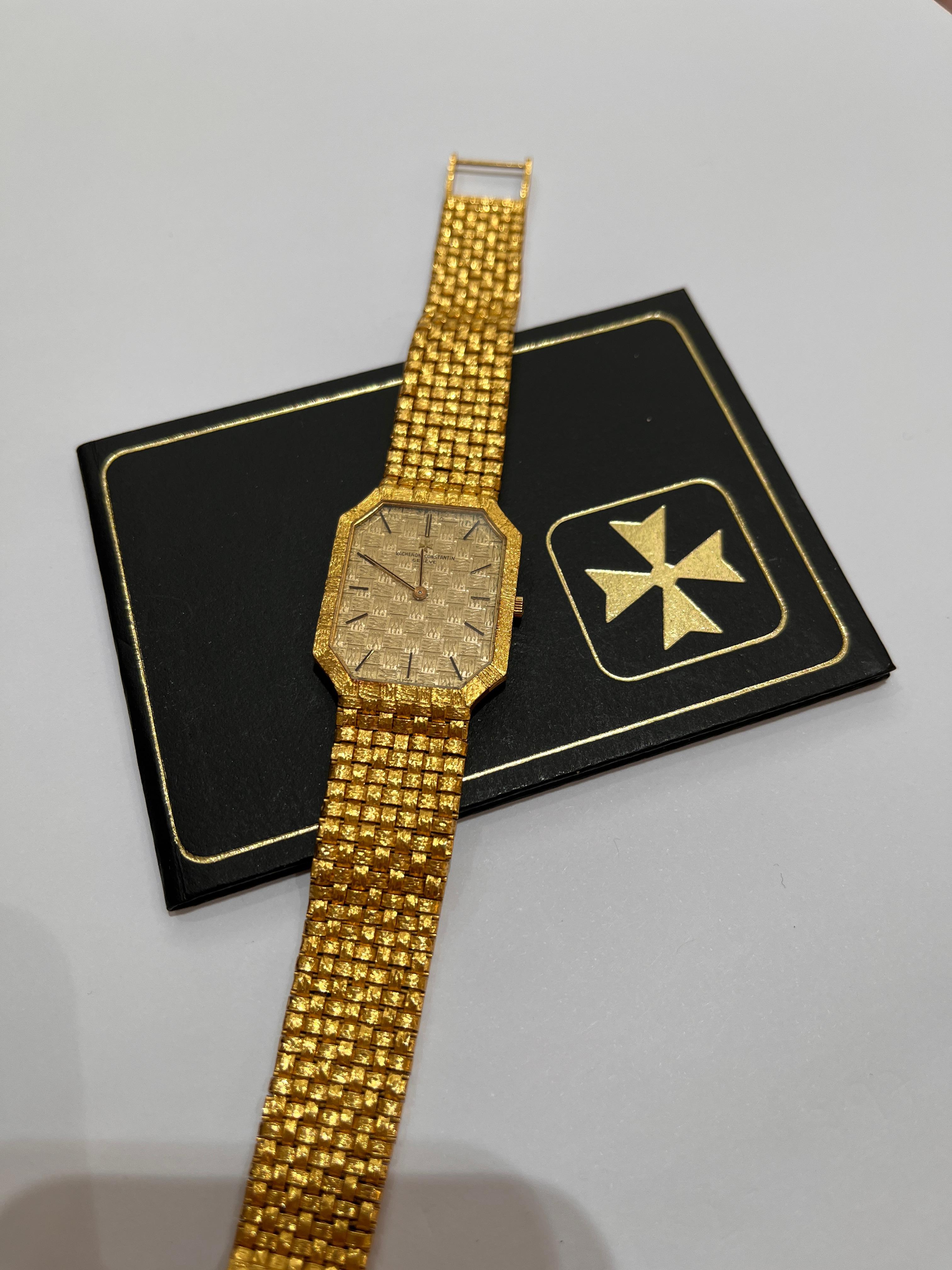 Vacheron Constantin Ref. 33071, 18k yellow gold For Sale 1
