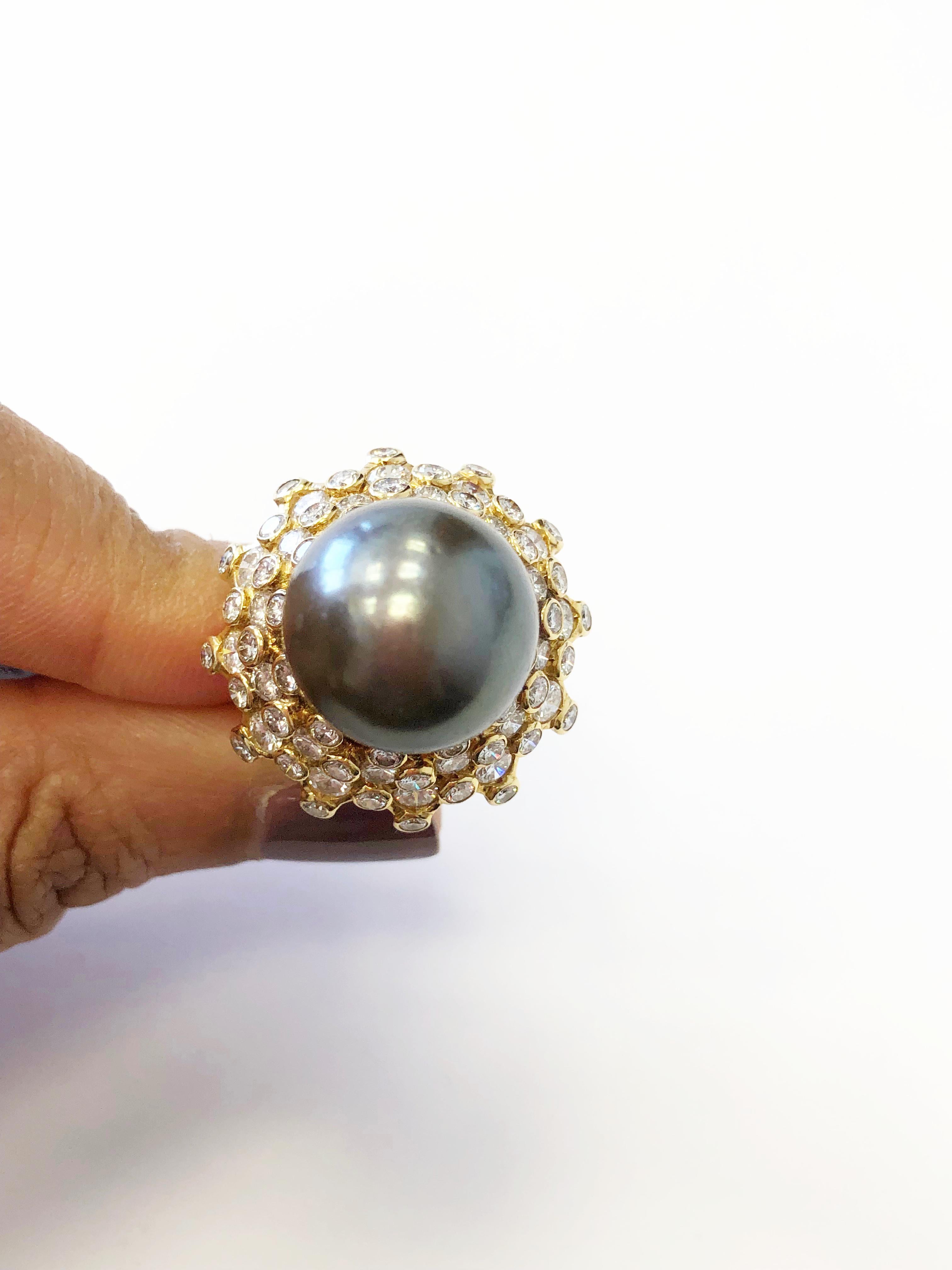 Vacheron Constantin Tahitian Pearl and Diamond Cocktail Ring in 18 Karat In New Condition In Los Angeles, CA