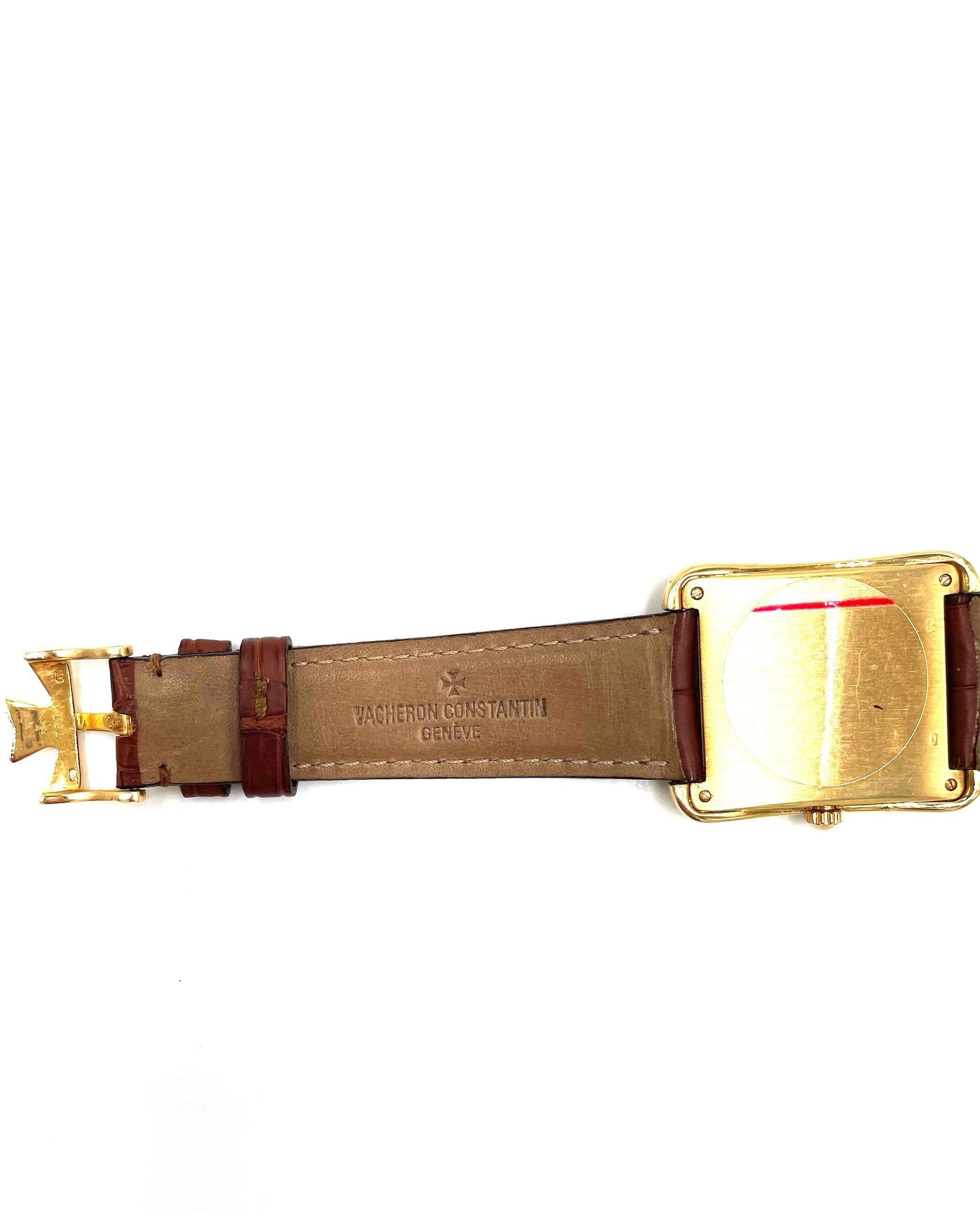  Vacheron Constantin Toledo Montre-bracelet carrée Les Historiques en or jaune 31100 Pour femmes 