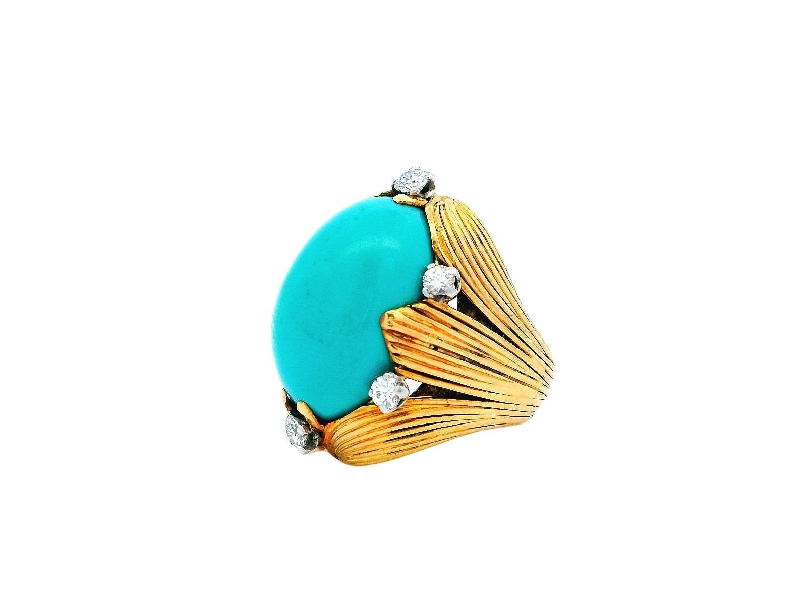 Vacheron Constantin Turquoise Ring Fluted Leaf With Six Diamond In Excellent Condition For Sale In Great Neck Plaza, NY