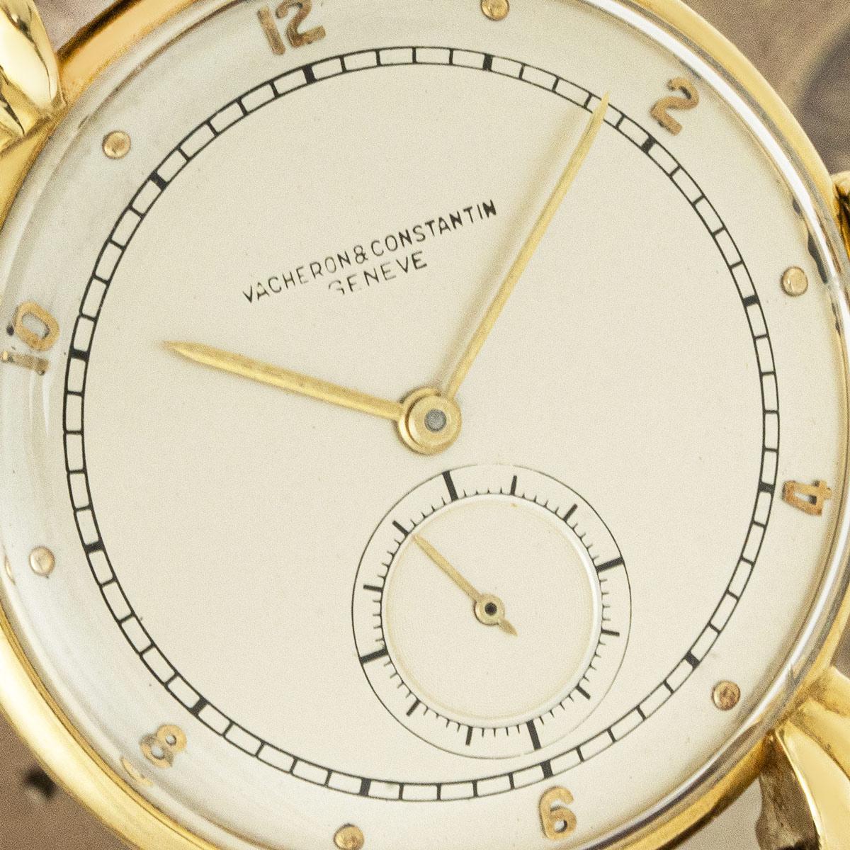 Vacheron Constantin Vintage Dress Watch Fancy Lugs Yellow Gold In Good Condition For Sale In London, GB