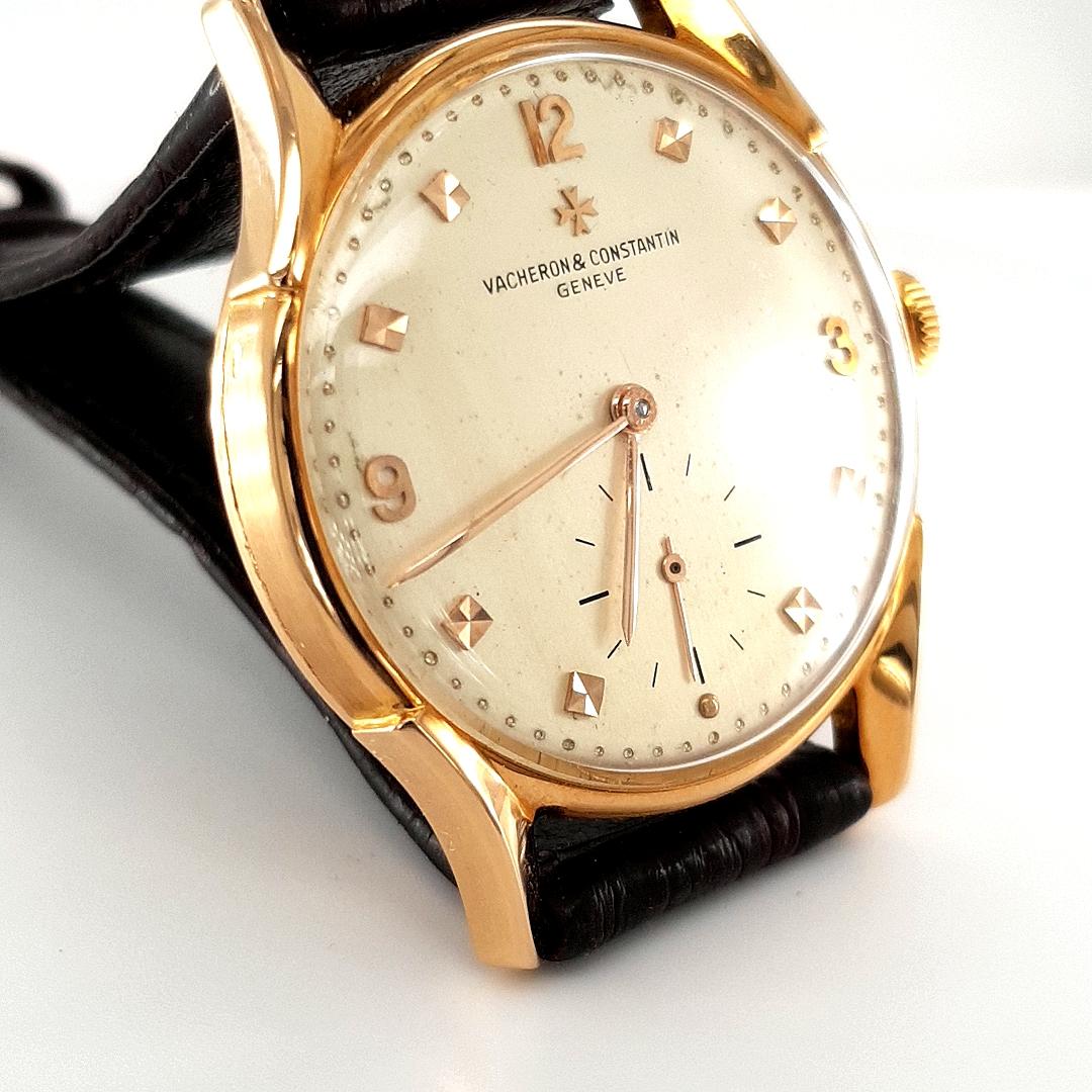 Vacheron Constantin Vintage 1956 with Fancy Lugs and Swan Regulation, Pink Gold

A very fine and elegant Vacheron Constantin to fit in every High Valued collection.

Functions: hours, minutes, small seconds

Movement : Mechanical with manual winding