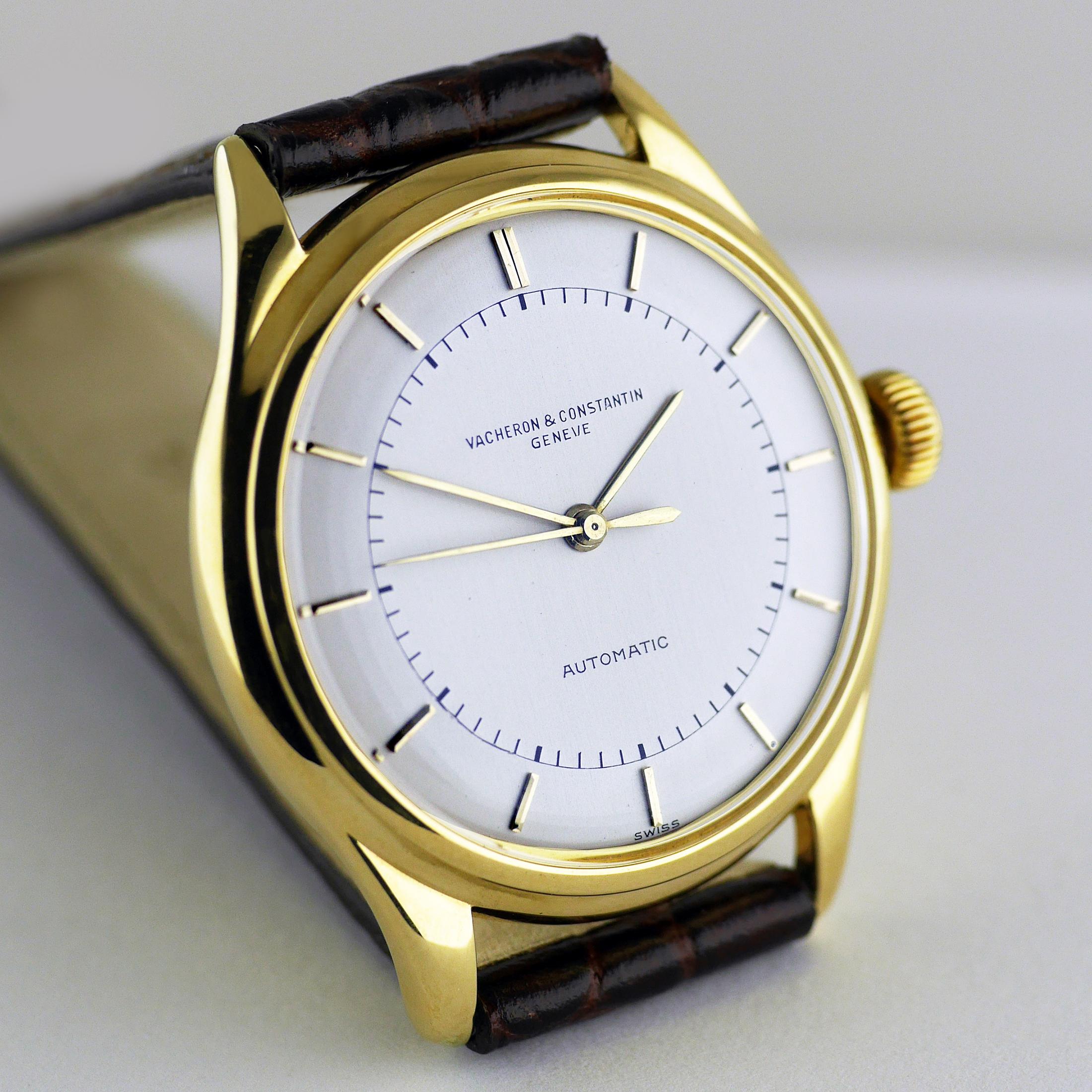 Vacheron Constantin Yellow Gold Automatic Wristwatch 1952 In Excellent Condition For Sale In London, GB