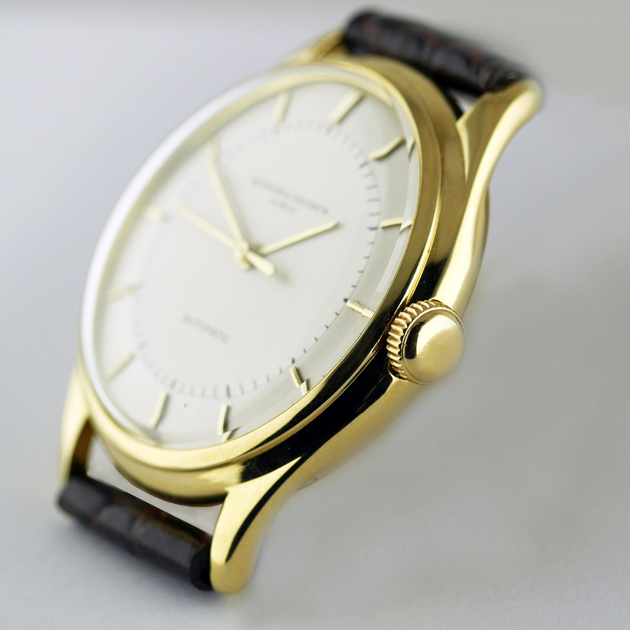 Vacheron Constantin Montre-bracelet automatique en or jaune, 1952 en vente 3