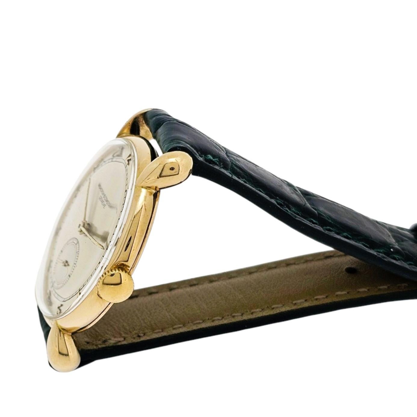 Vacheron Constatin 4126J, 14K yellow gold Tear drop Lugs-Unisex Circa 1940's In Excellent Condition For Sale In Santa Monica, CA