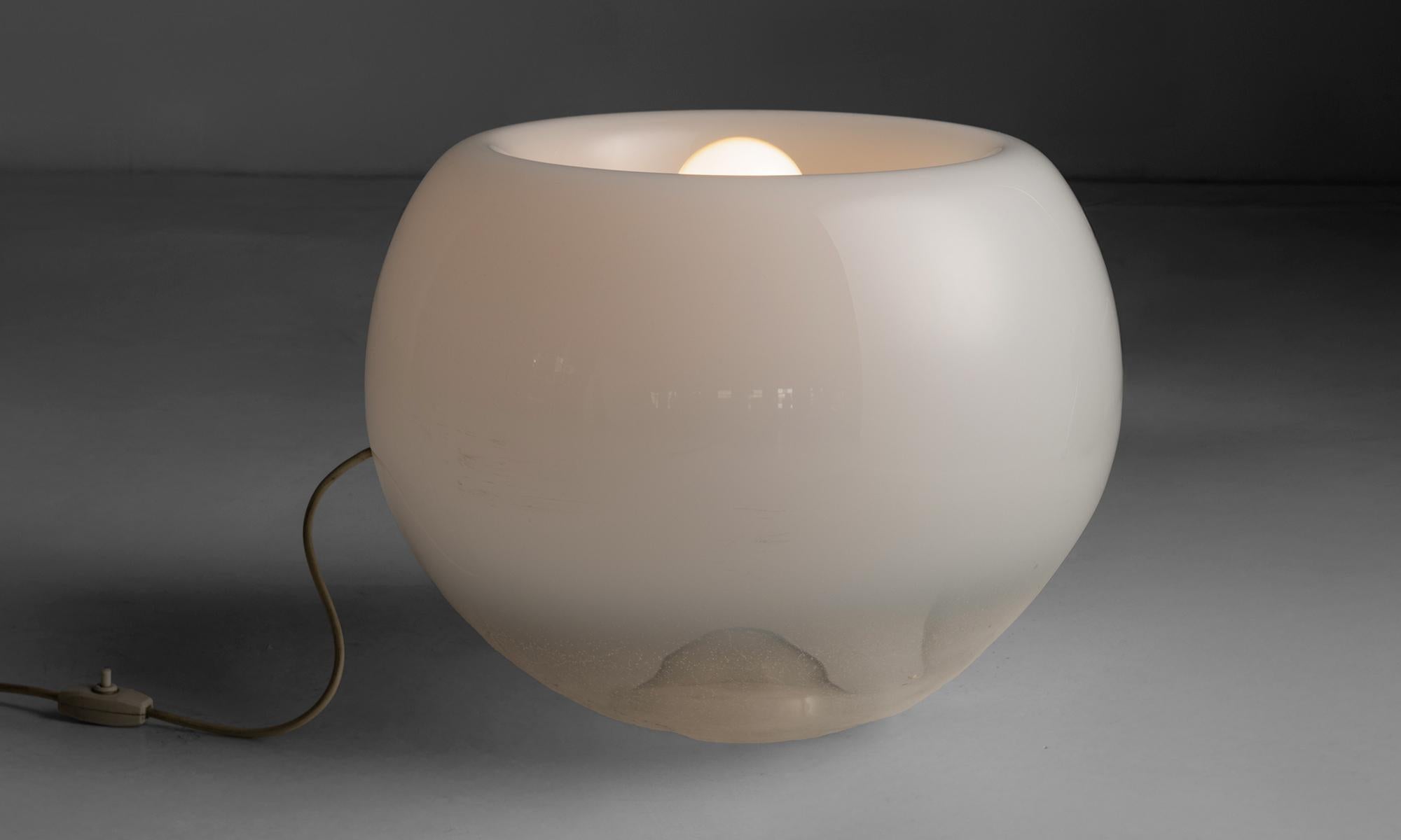 Vacuna Table Lamp by Eleonore Peduzzi Riva, Italy circa 1960 In Good Condition For Sale In Culver City, CA