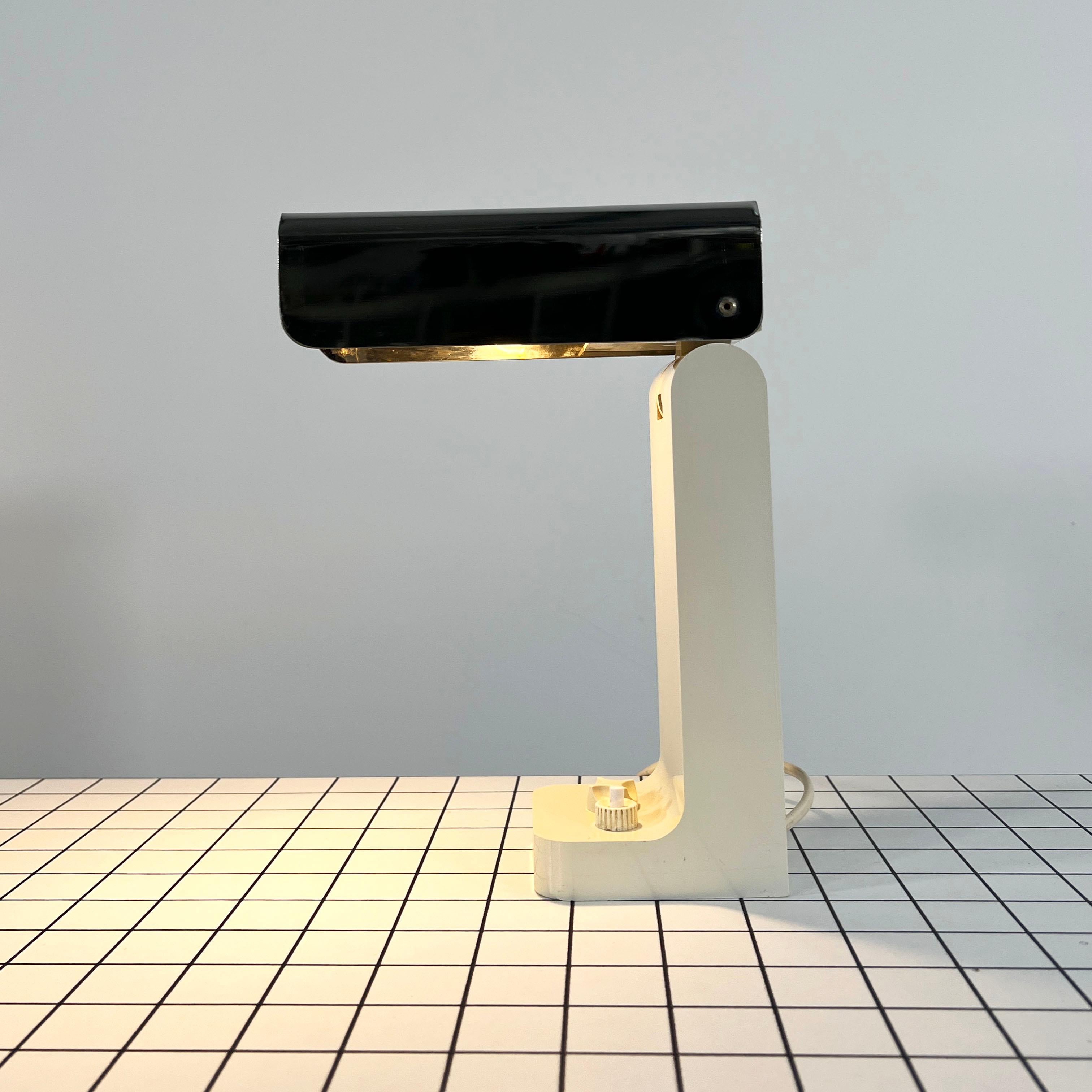 Vademecum Table Lamp by Joe Colombo for Kartell, 1960s In Good Condition In Ixelles, Bruxelles