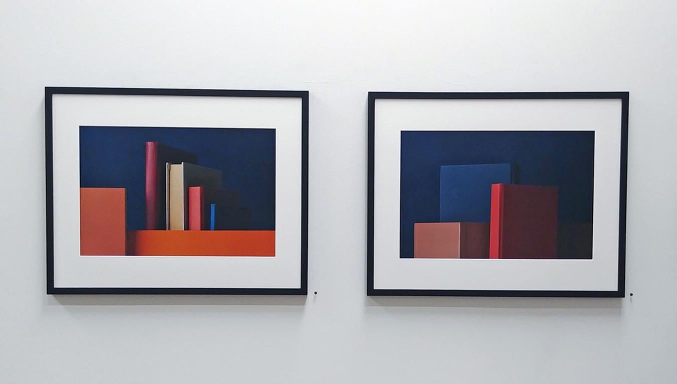 Bücher im Karton #2 (Zeitgenössisch), Photograph, von Vadim Gushchin