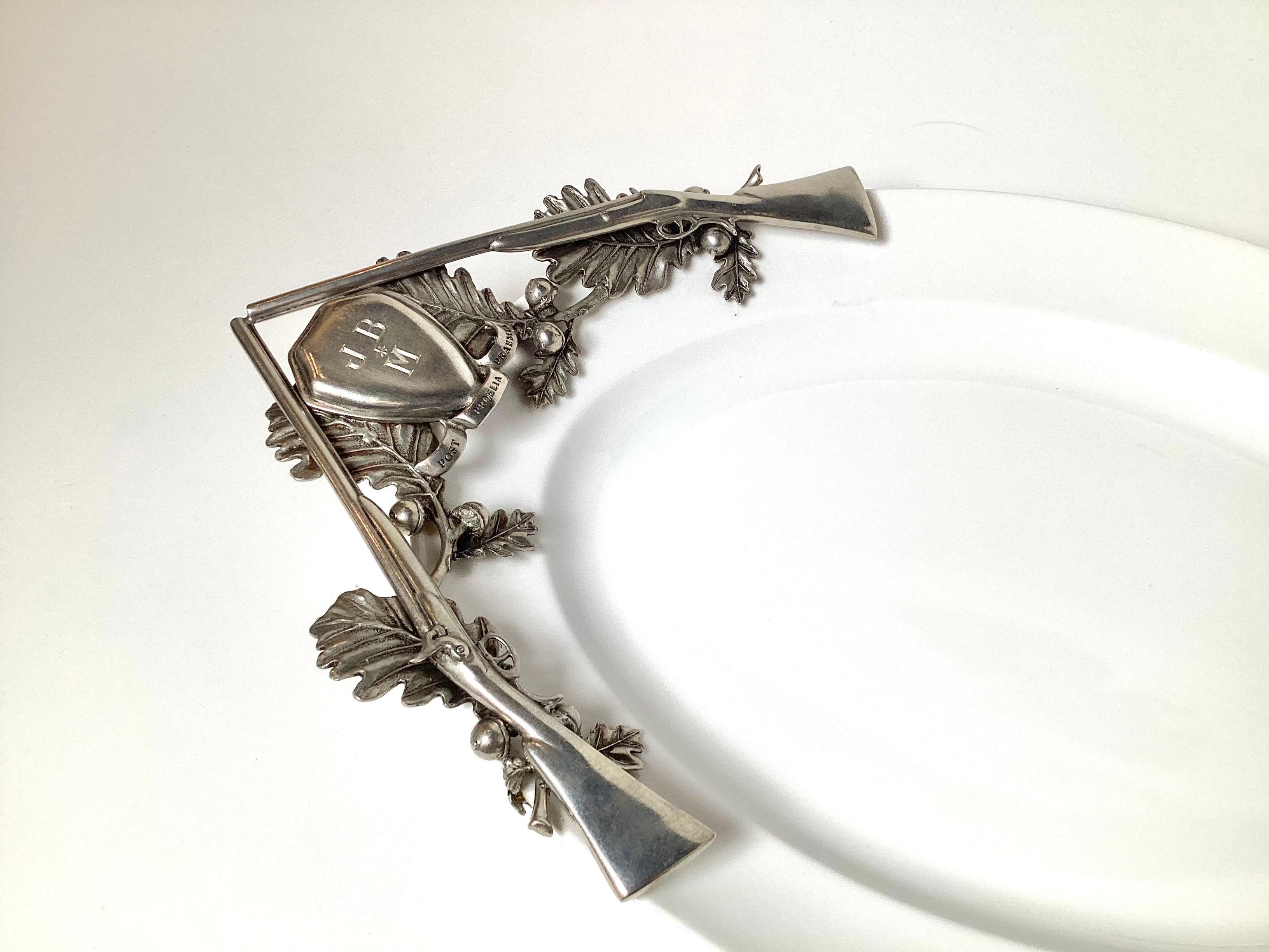 20ième siècle Vagabond House Assiette de collection Hunt en grès Acorn oak & leaf en vente