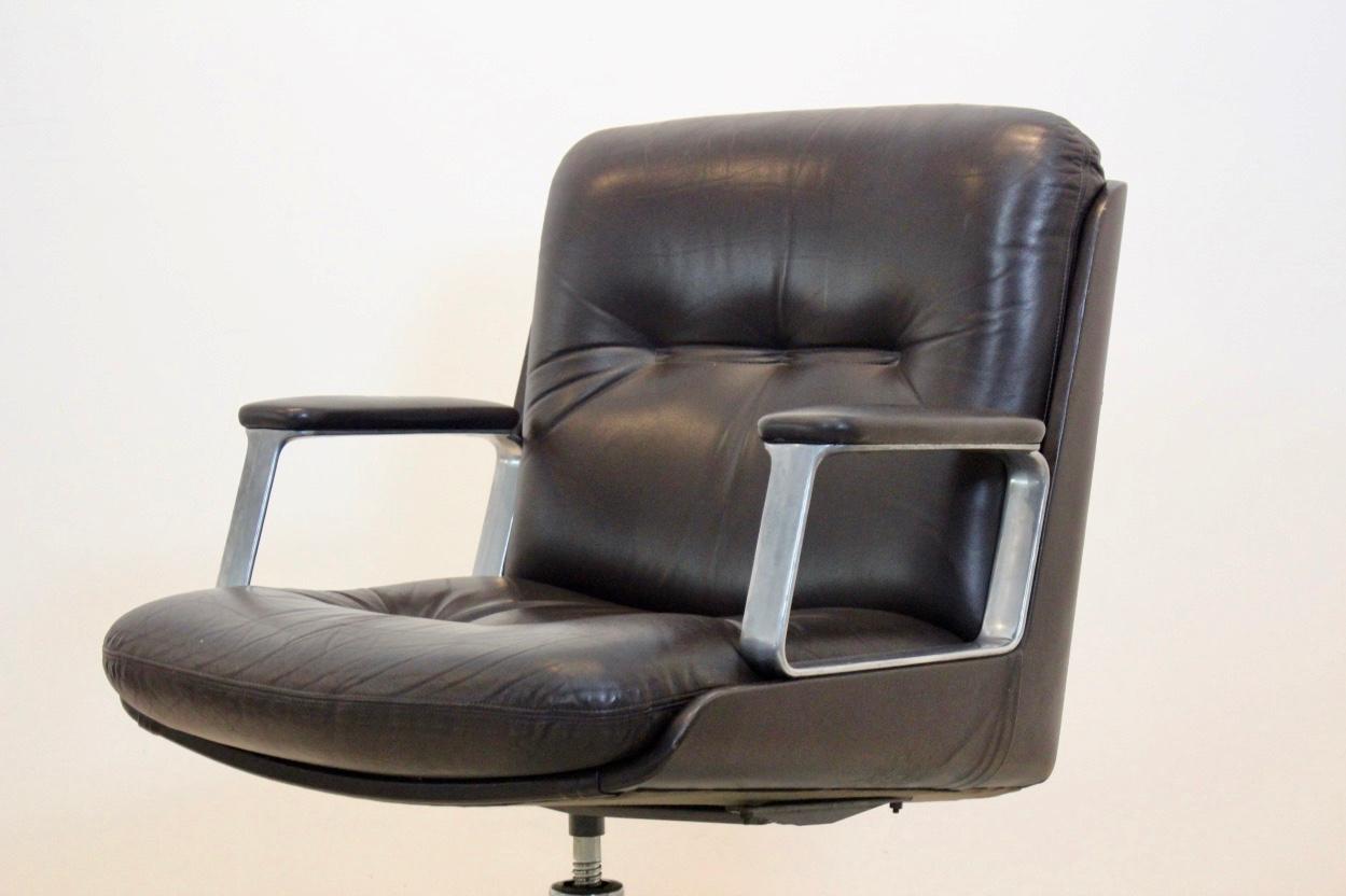 Aluminum Vaghi Executive Leather Swivel Chair, Italy
