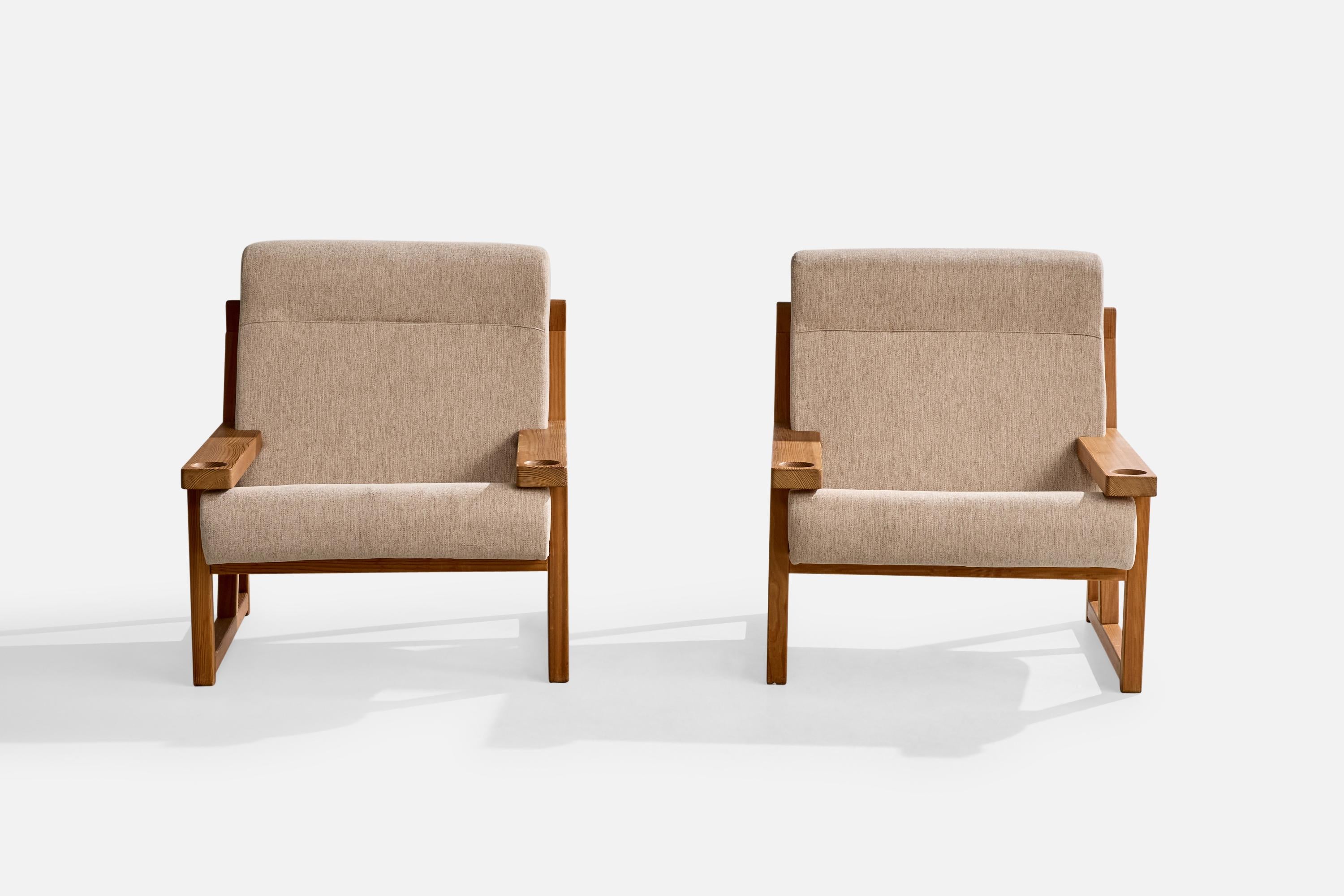 Vagn Fuglsang, Lounge Chairs, Pine, Fabric, Denmark, 1970s For Sale 1
