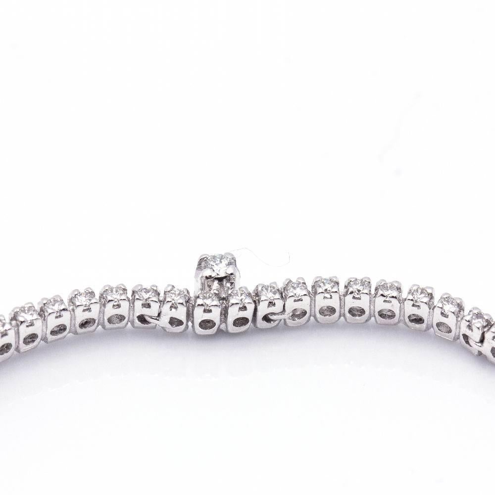 Donna Collana VAGUES in oro bianco e diamanti in vendita