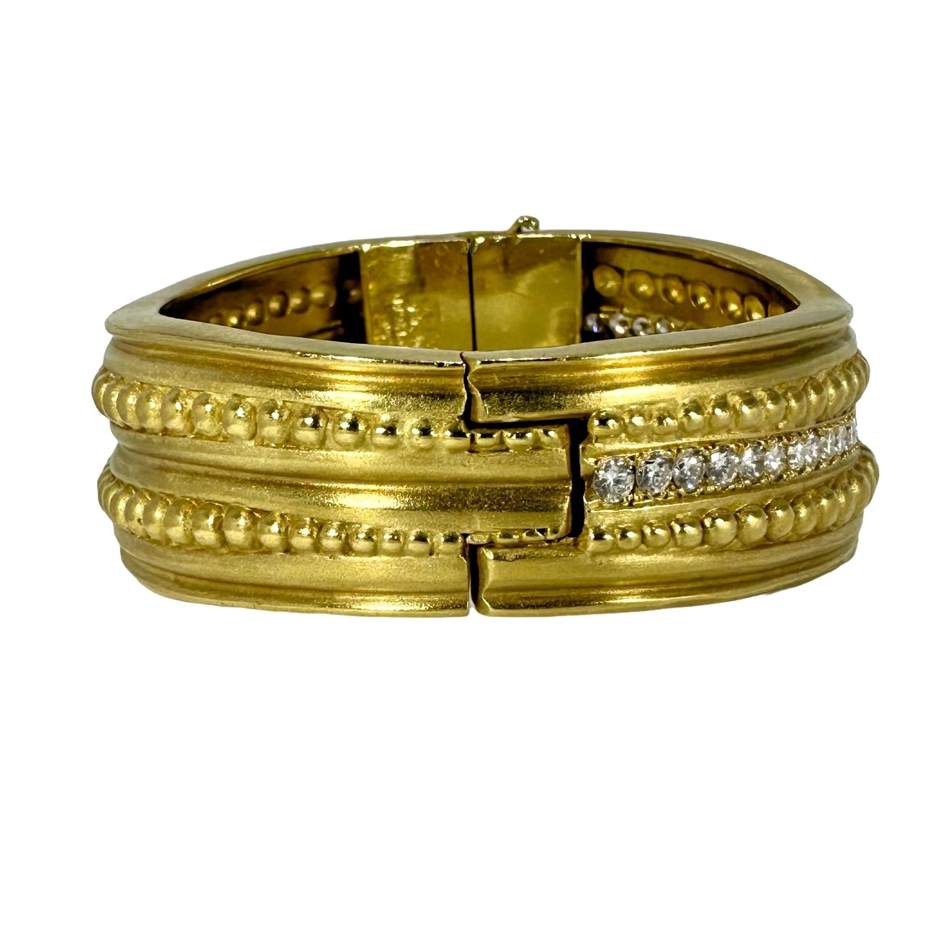 Vahe Naltchayan 18K Yellow Gold Wave Style Cuff Bracelet with Diamonds In Good Condition In Palm Beach, FL