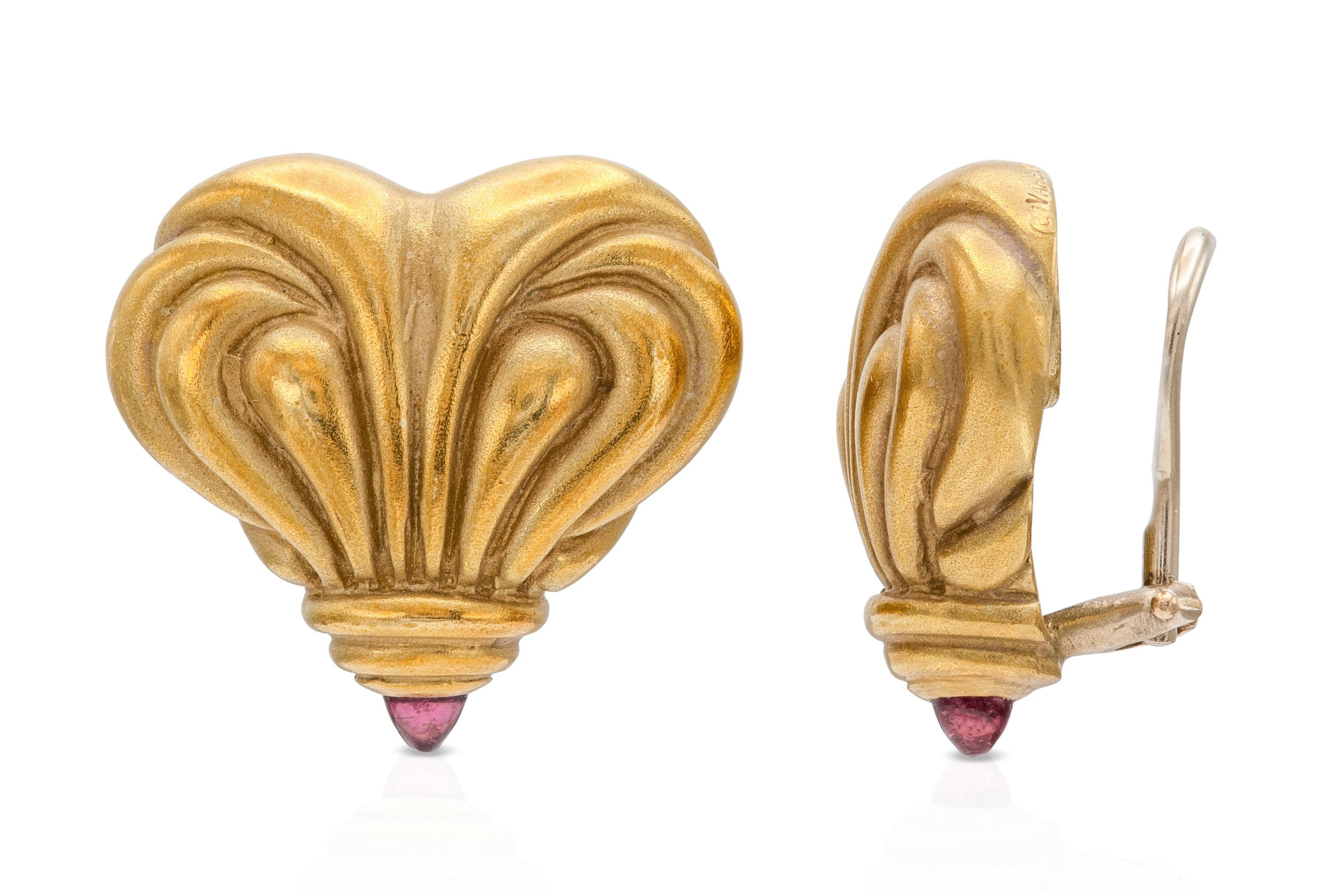 Cabochon Vahe Naltchayan Gold Heart Earrings For Sale