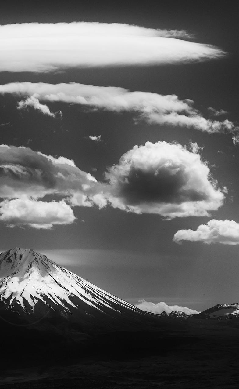 Oh what it’s like to live in the shadow of its “greater” brother… Mt. Sis, or “lesser” Ararat, would dominate the landscape anywhere else… Consider this, Sis is nearly 200 m taller than the iconic Mt. Fuji in Japan. Fuji-San, standing tall on the