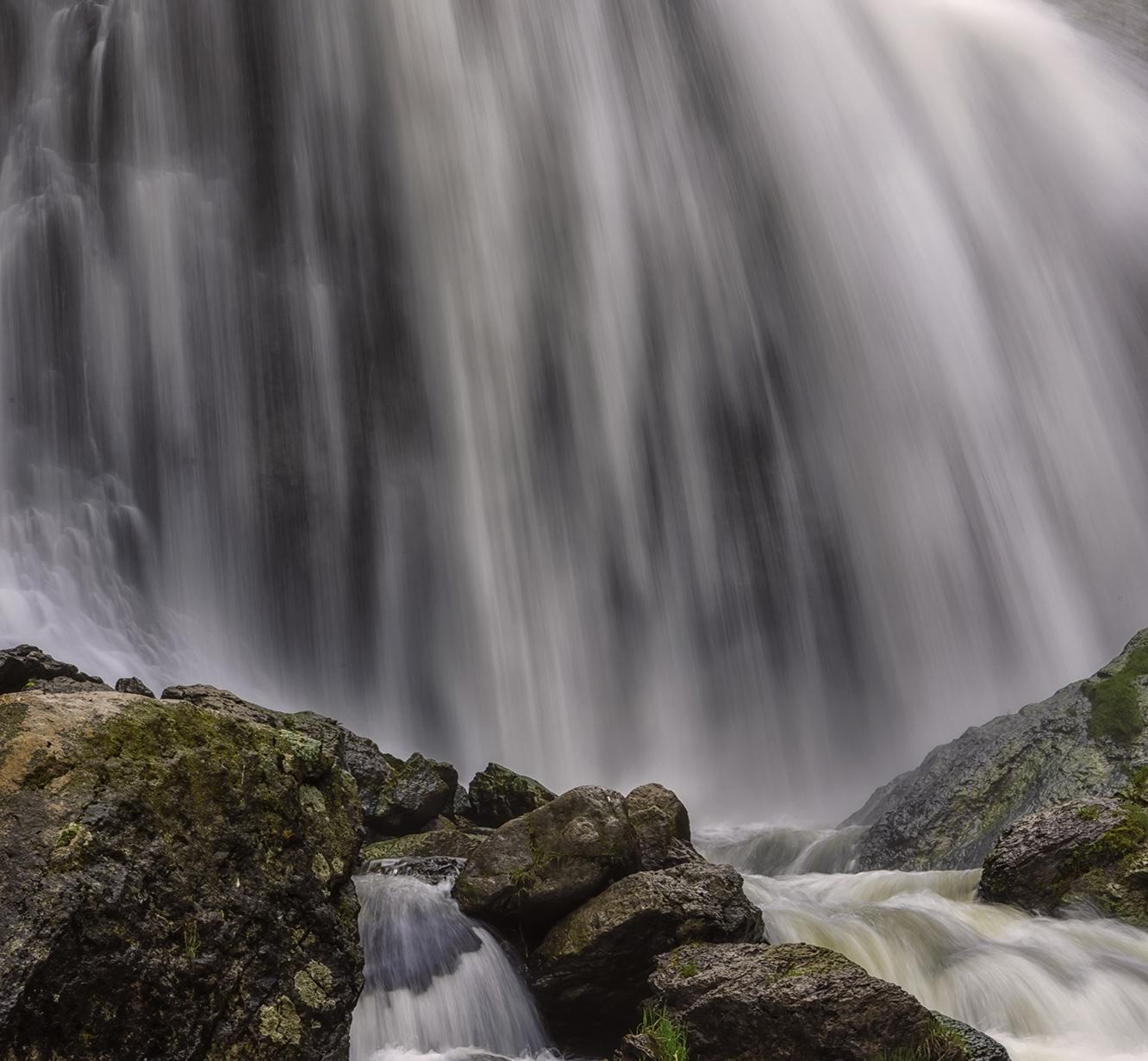 The Sound of The Falls. - Contemporary Photograph by Vahé Peroomian