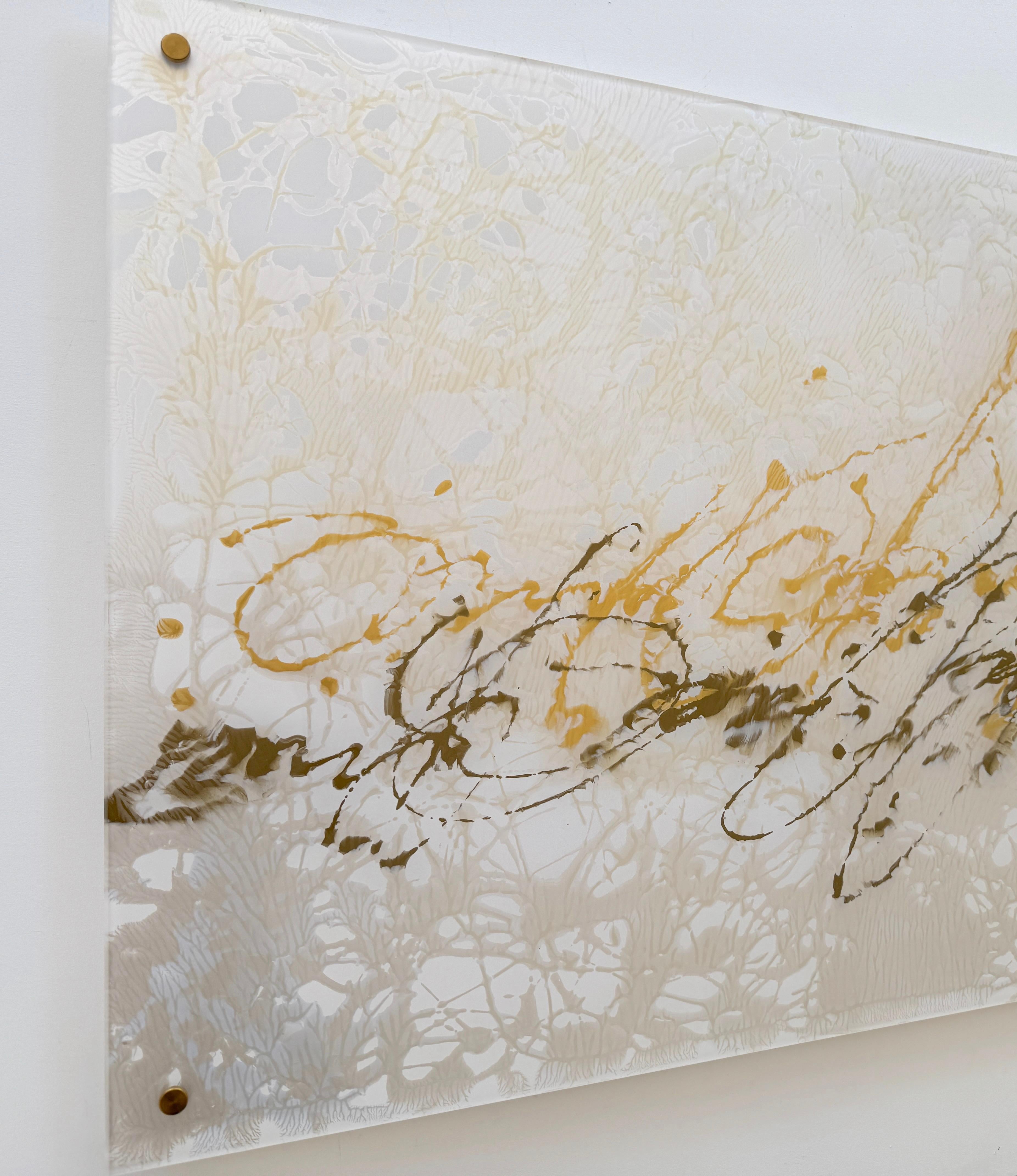 Glass Painting in gold and Pearls
Artist: Vahe Yeremyan 
Work: Original Painting, Handmade Artwork, One of a Kind 
Medium: Acrylic on Plexiglass
Year: 2025
Style: Contemporary Art, 
Title: Pearl Signs
Size: 32
