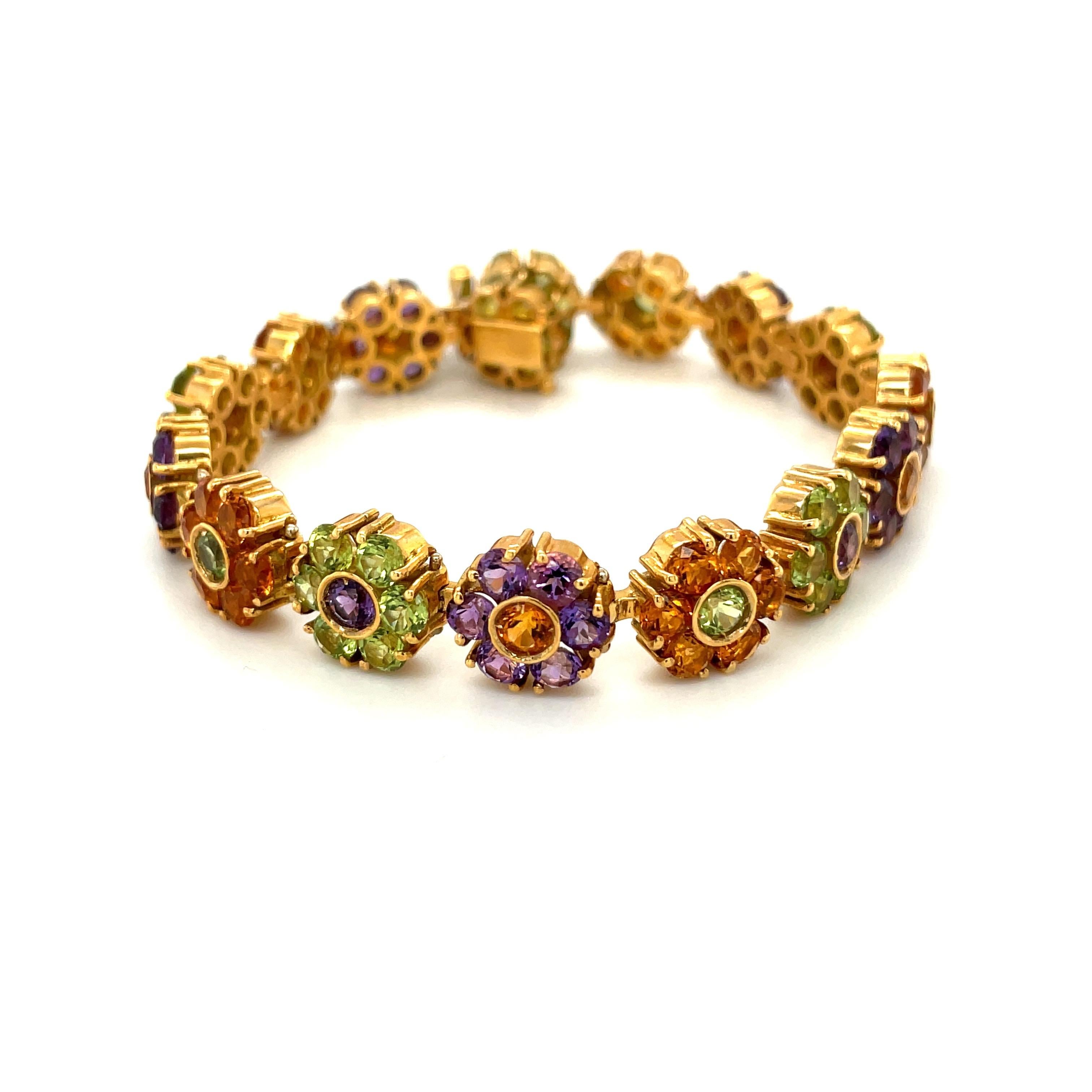 Vaid Roma Bracelet en or jaune 18 carats avec fleurs en citrine, péridot et améthyste Neuf - En vente à New York, NY