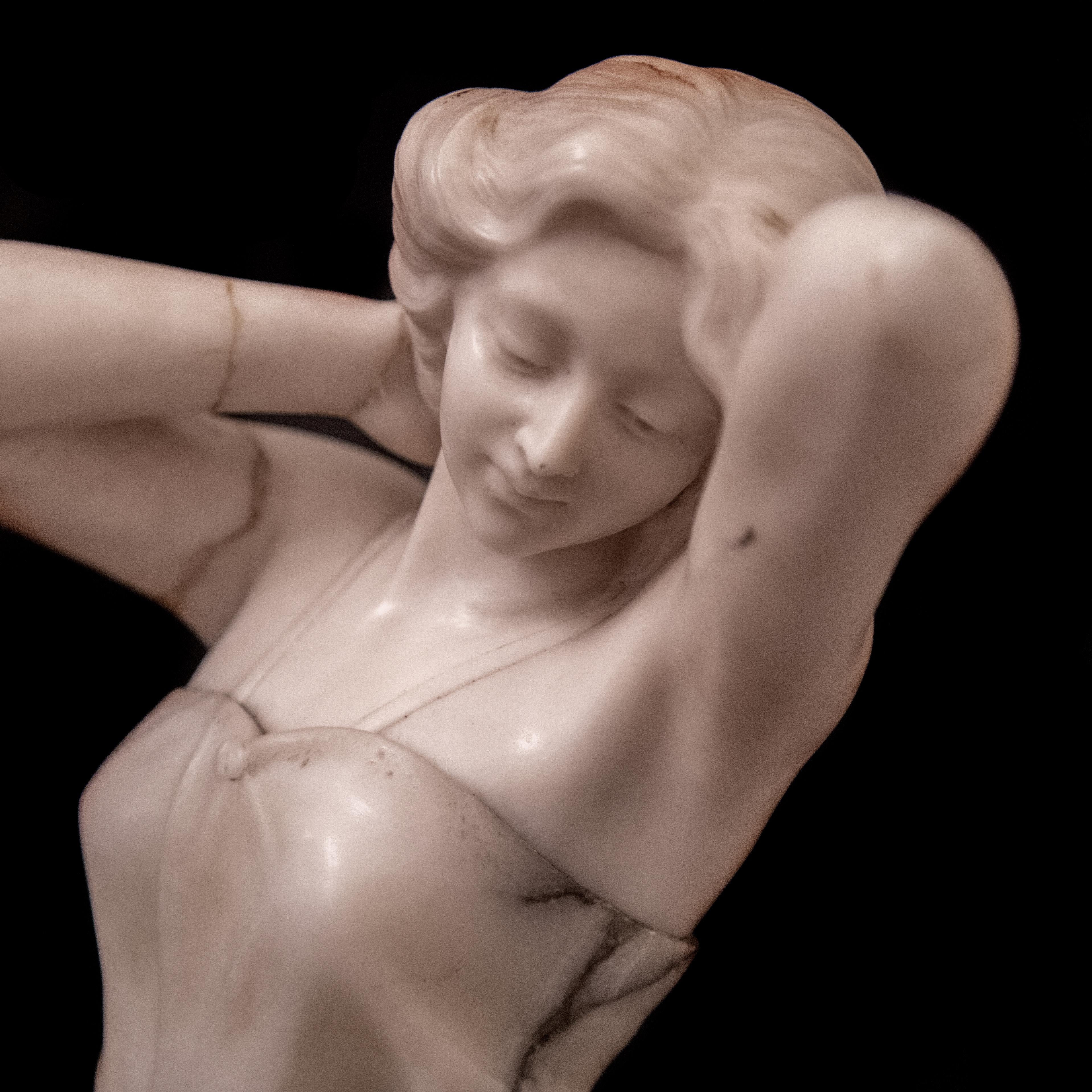 Sculpture italienne - Femme nue sculptée, 1890, Italie en vente 5
