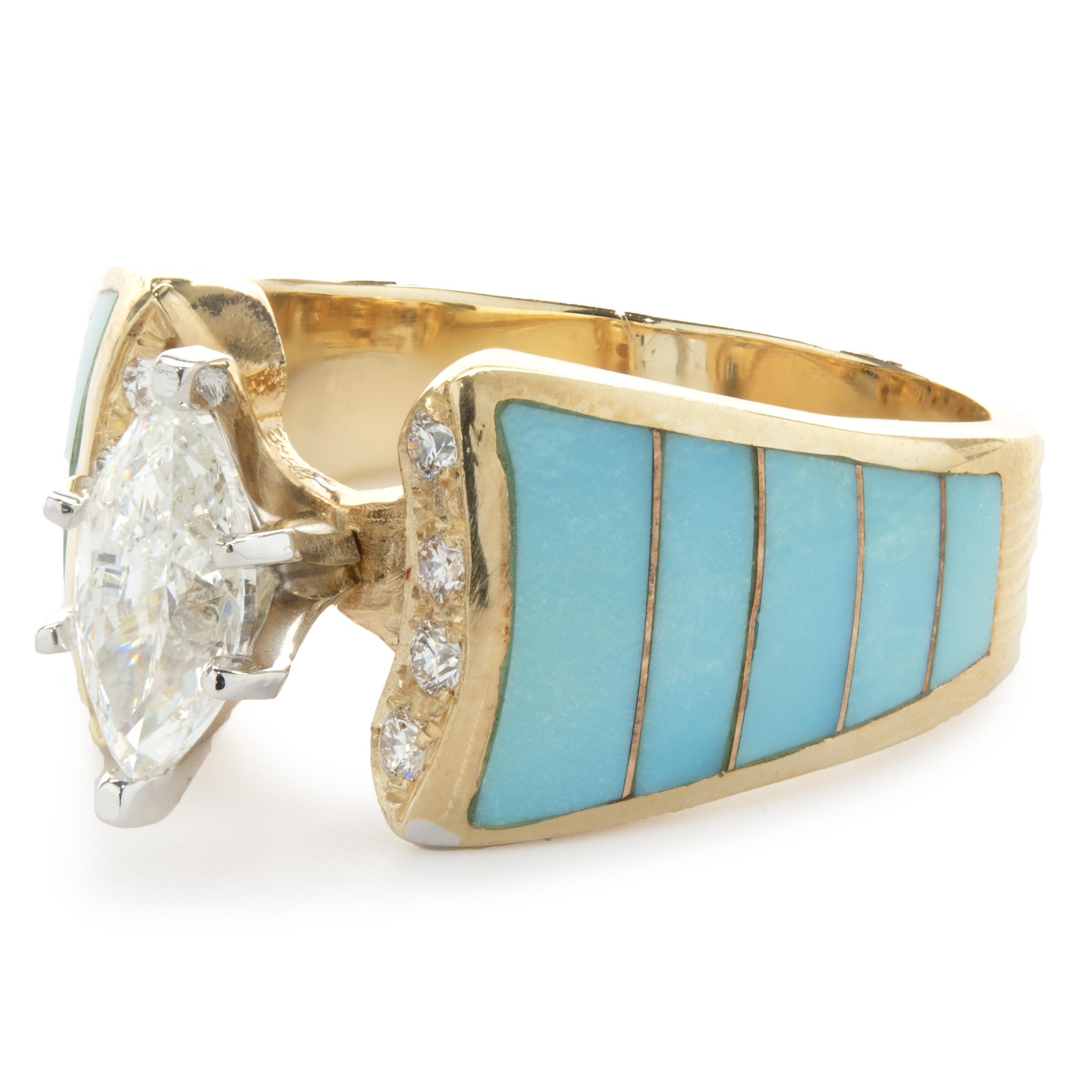 Designer: Mariano Di Vaio
Material: 14K Gelbgold
Zentraler Diamant: 1 Marquiseschliff = 0,35ct
Farbe: I
Klarheit: SI1
Diamant: 8 runde Diamanten im Brillantschliff = 0,16cttw
Farbe: G 
Klarheit: SI1
Ringgröße: 6.25 (bitte erlauben Sie zwei