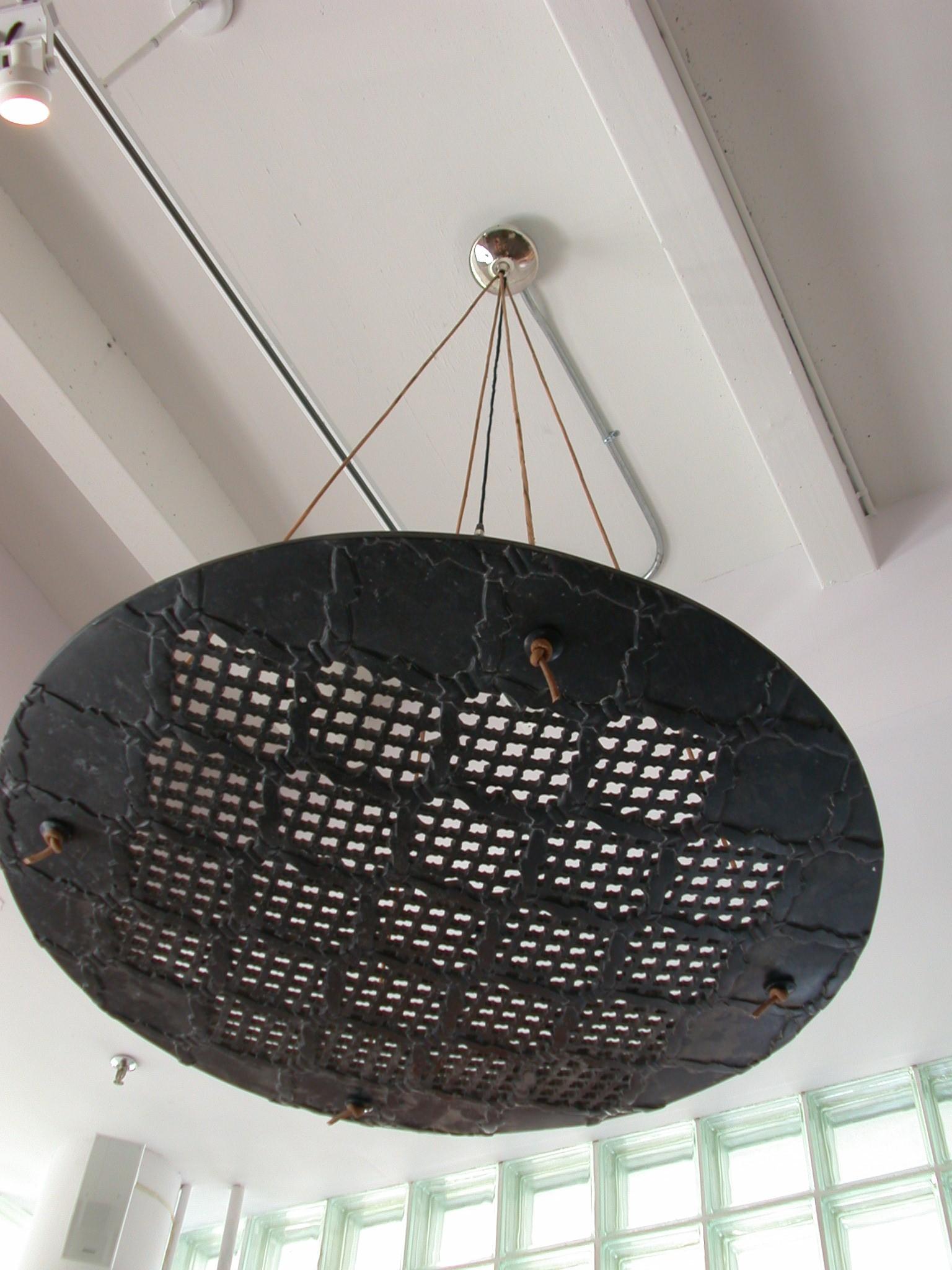 Altro Lampadario Vaisseau Round Jali in marmo nero di Paul Mathieu in vendita