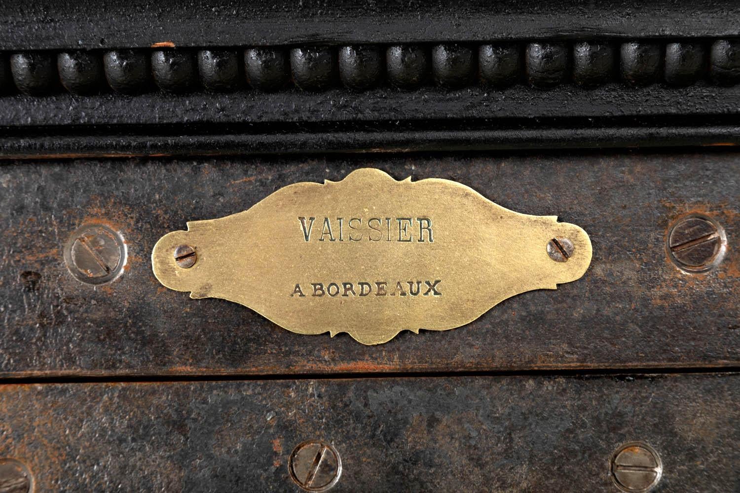 Vaissier, Safe aus Stahl mit schwarzer Patina und lackiertem Holz, um 1850 1