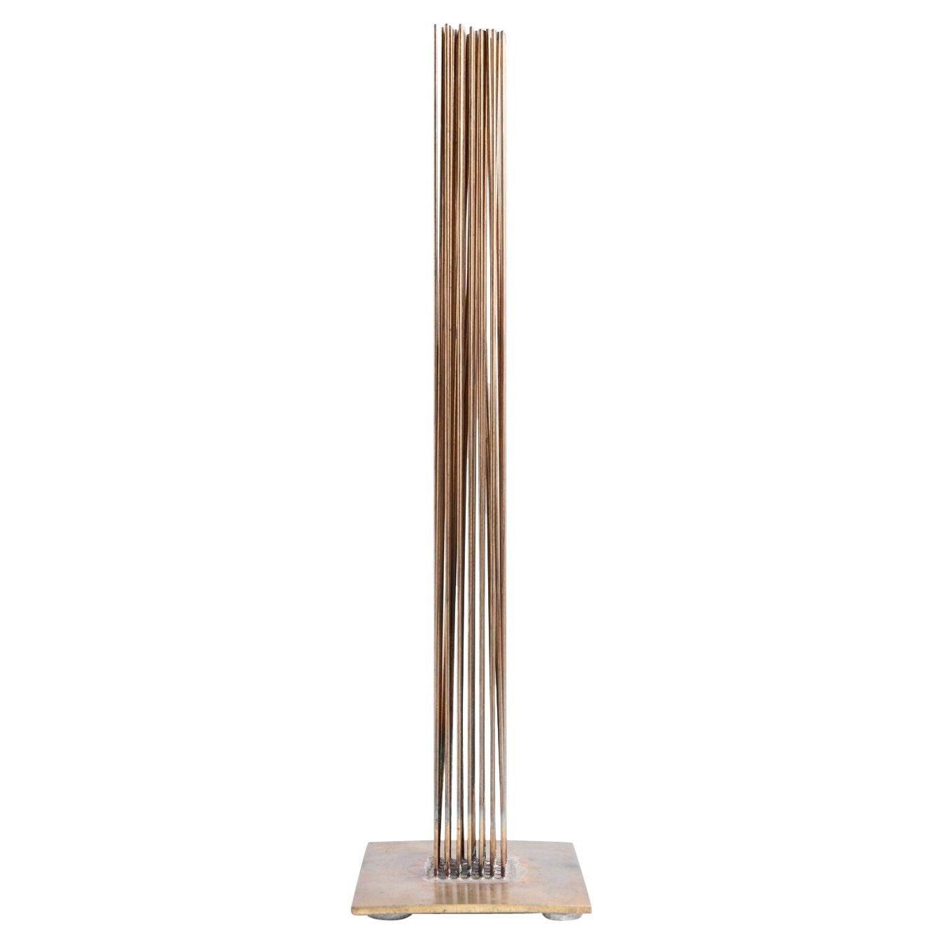 Val Bertoia Sonambient Klangskulptur mit dem Titel „Sounds Like a Tall Tower“