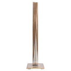 Val Bertoia Sonambient Klangskulptur mit dem Titel „Sounds Like a Tall Tower“