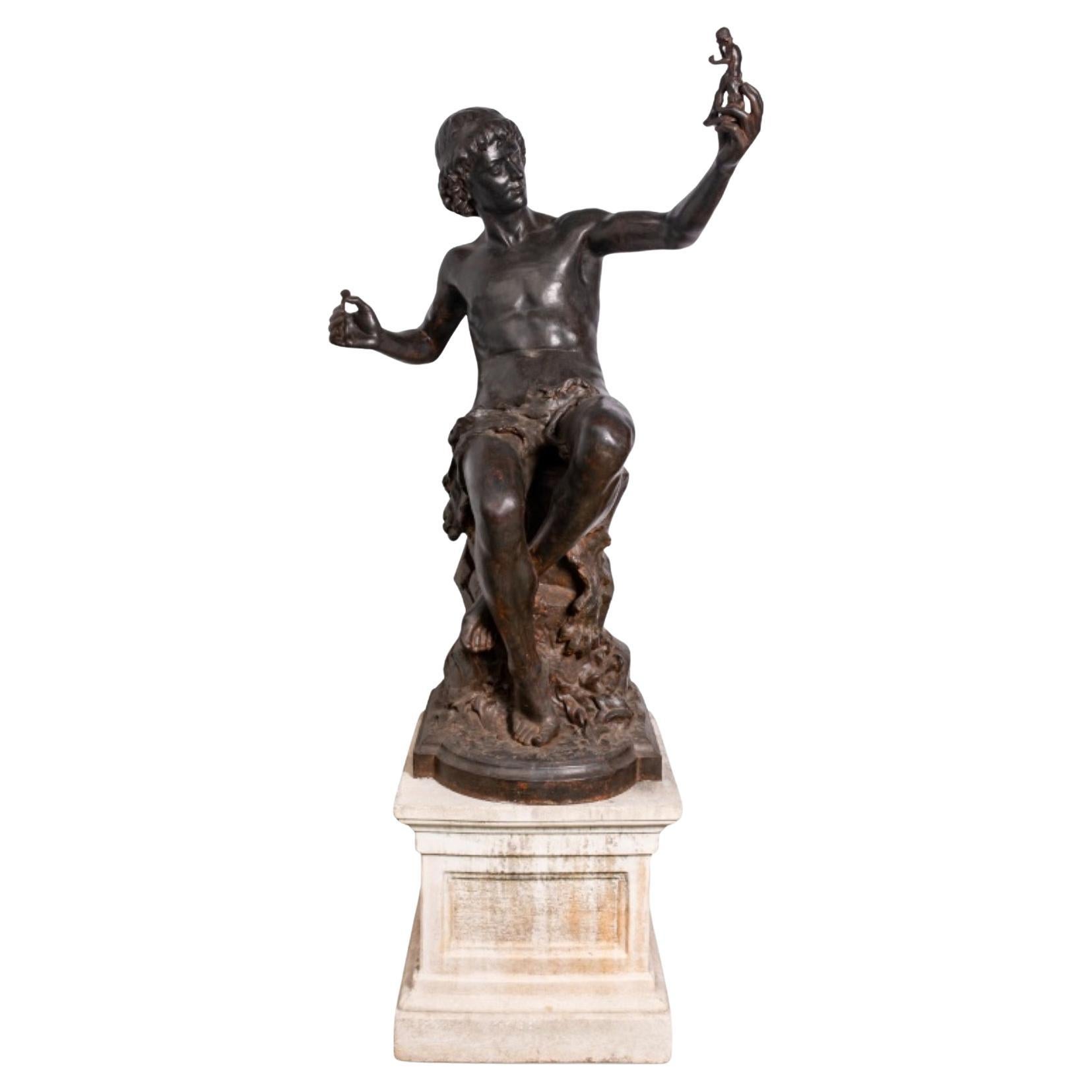 Escultura de hierro fundido Val D'Osne sobre pedestal de piedra