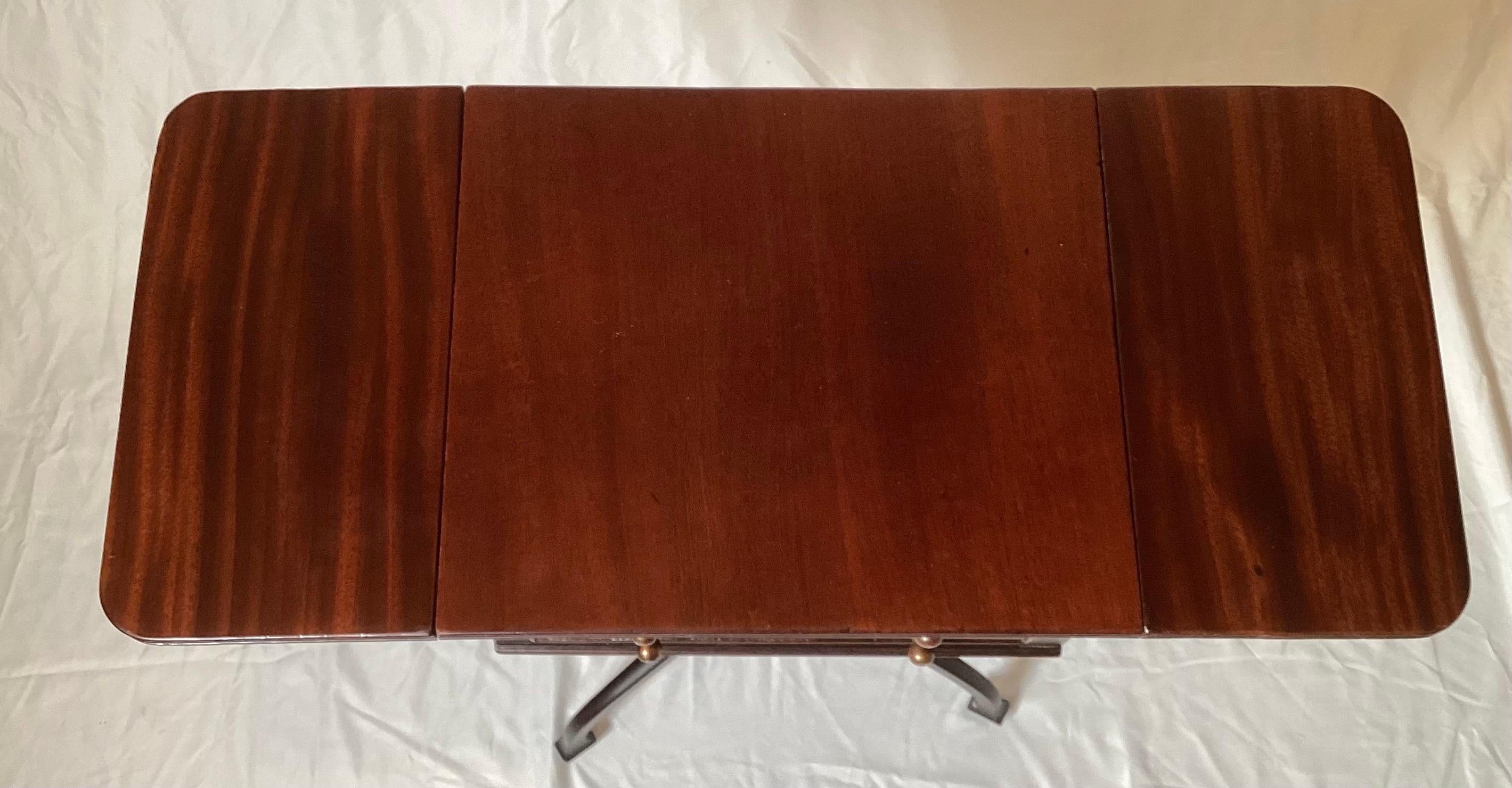 Val In Good Condition For Sale In Lambertville, NJ