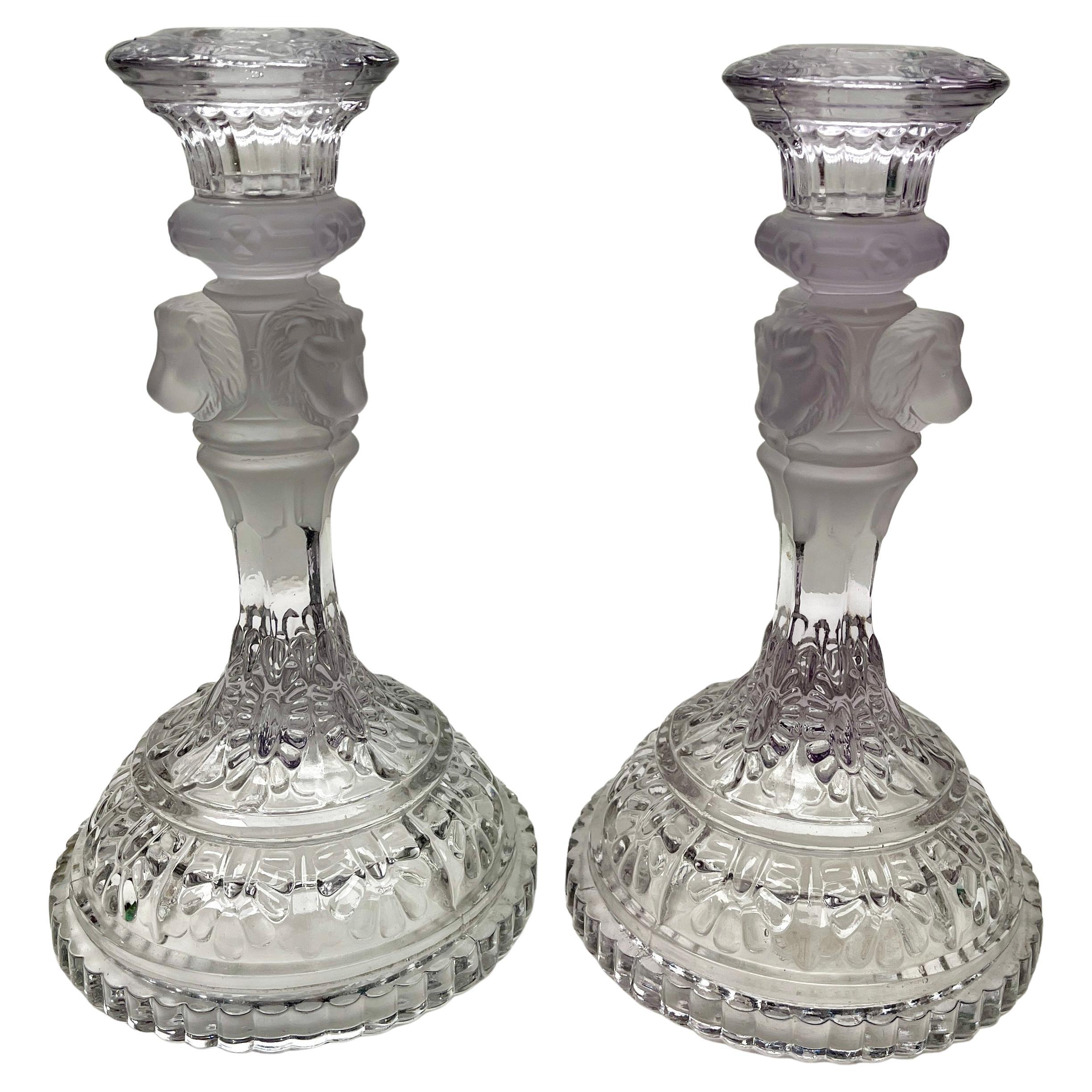 Belga Val Saint Lambert - Coppia di candelieri in vetro trasparente e smerigliato 1900s in vendita
