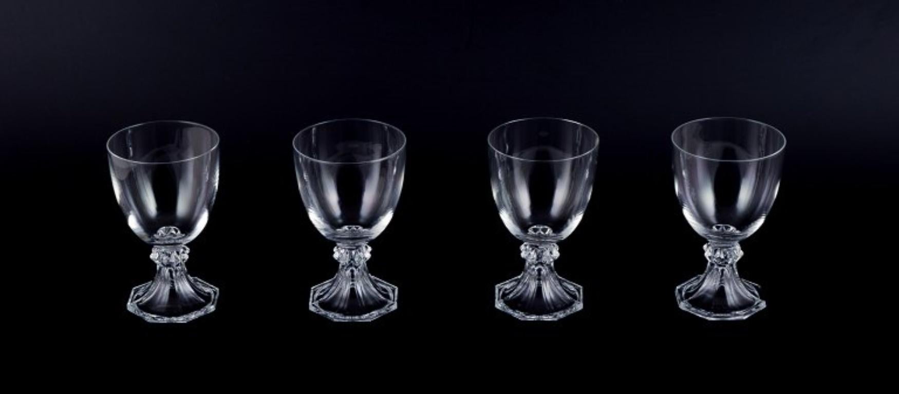 Belgian Val Saint Lambert, Belgium. Set of four red wine glasses in crystal glass. For Sale