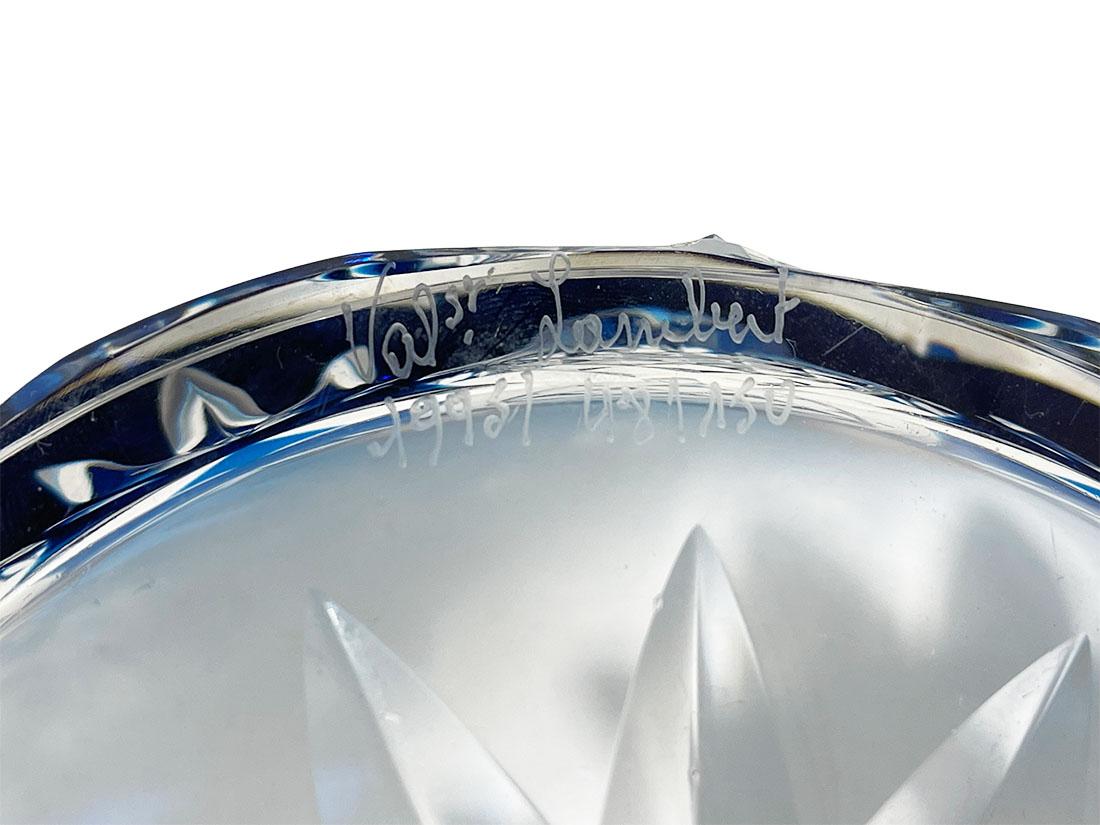Bol en cristal bleu du Val Saint Lambert, signé Bon état - En vente à Delft, NL